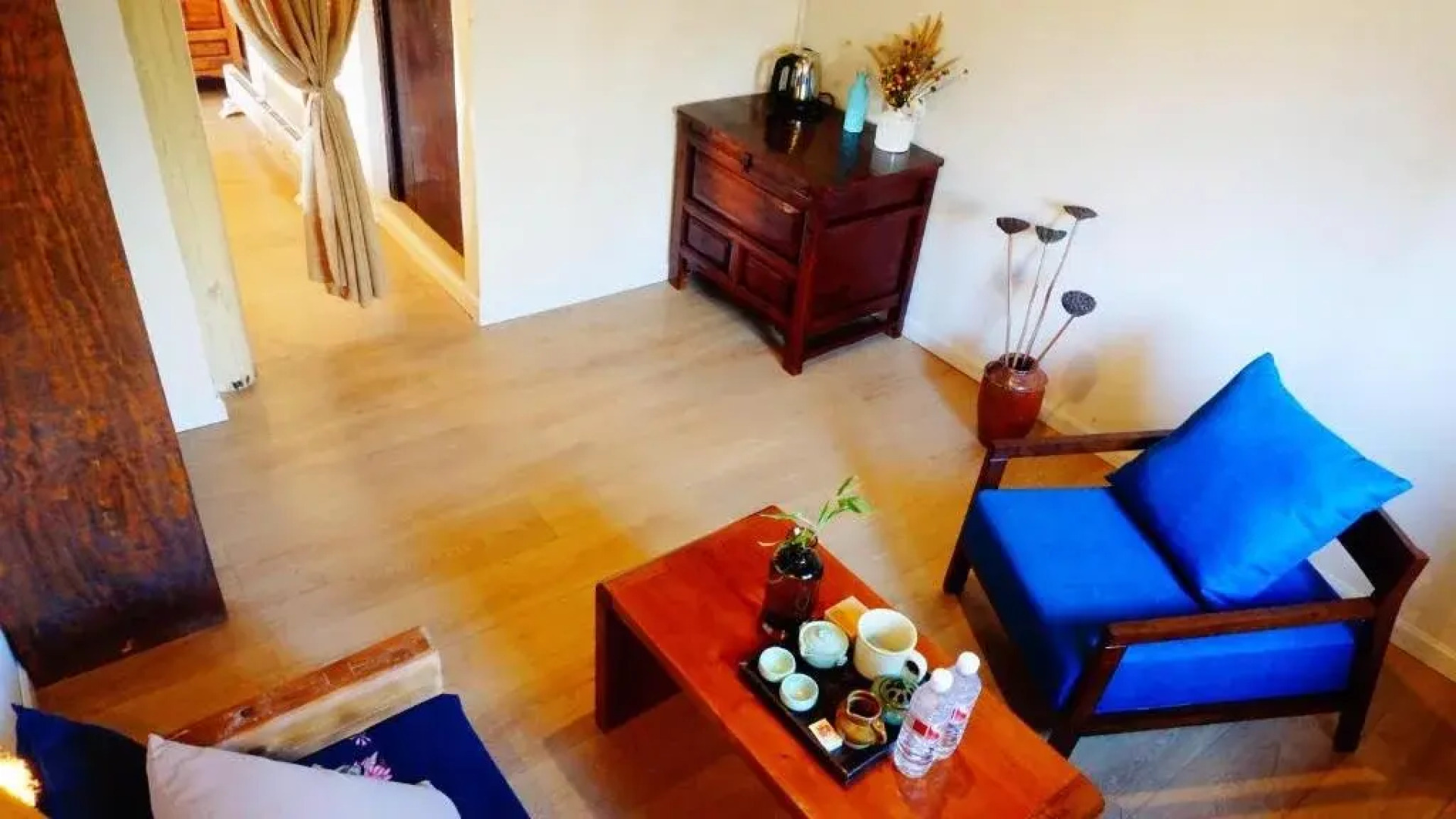 Shaxi Miss May Hotel