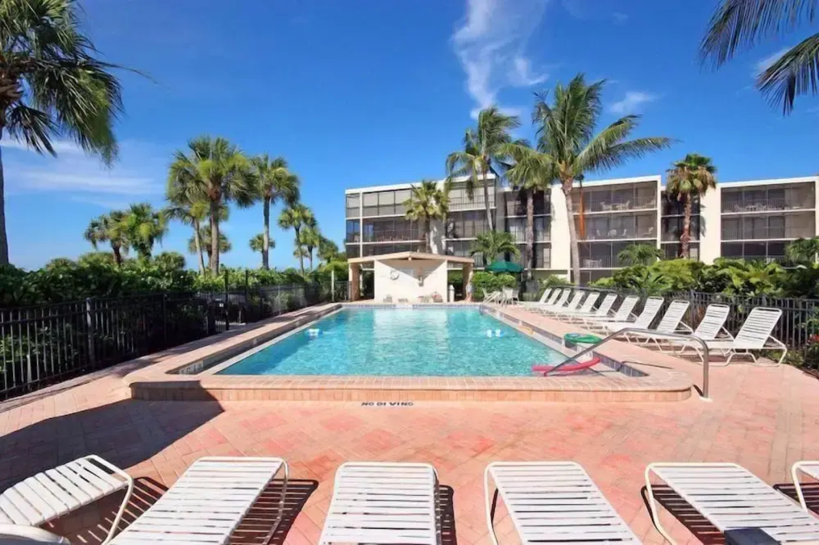 Sundial Beach Resort by Dream Vacation Rentals