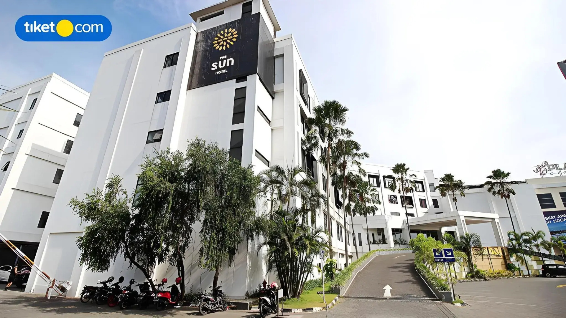 The Sun Hotel Sidoarjo