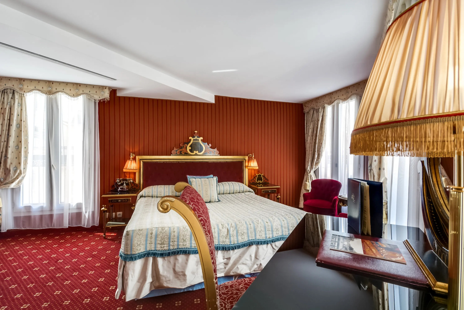 Le Monsieur by Sweett