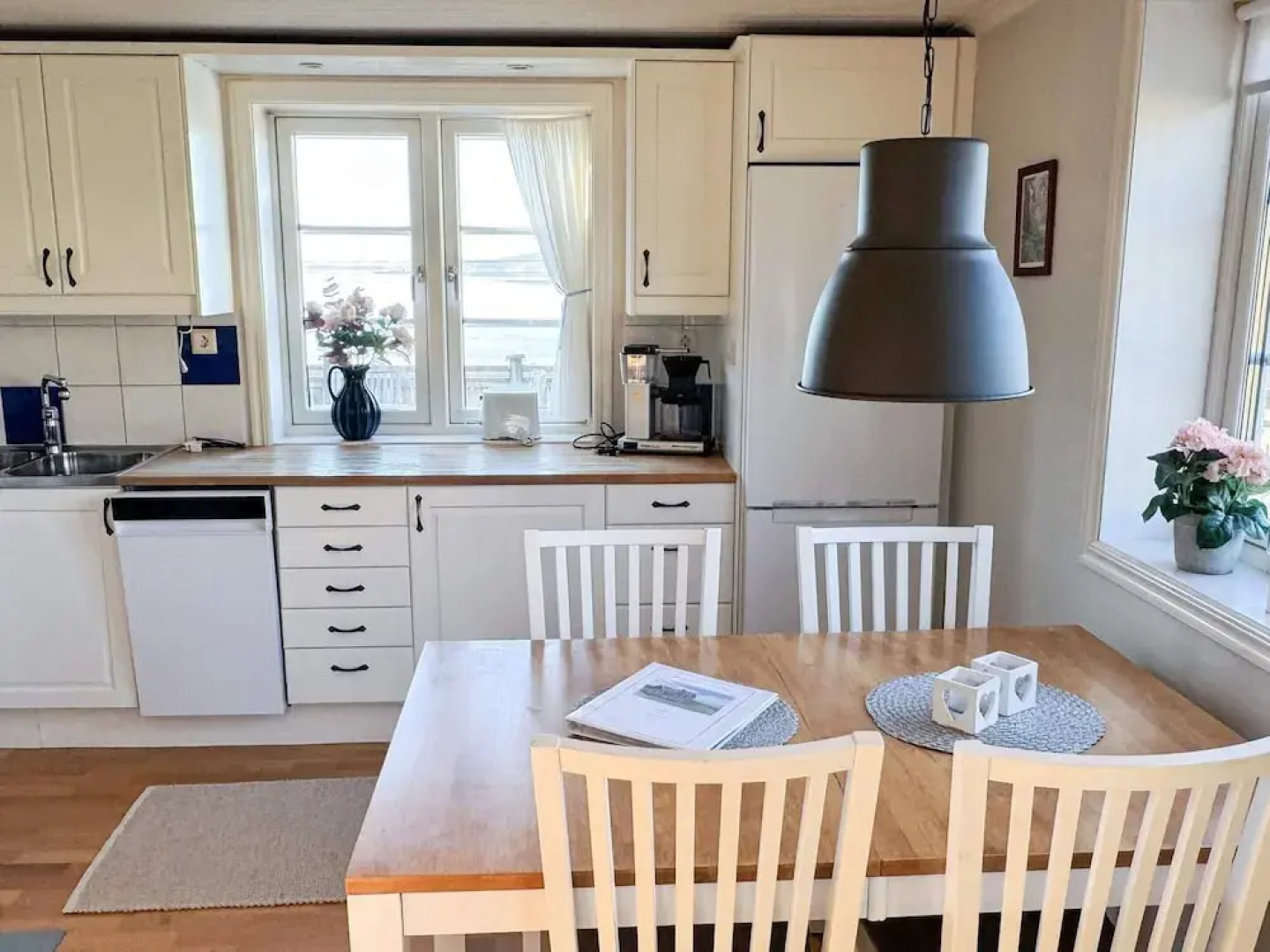 Cottage With Fjord View, Stenungsund