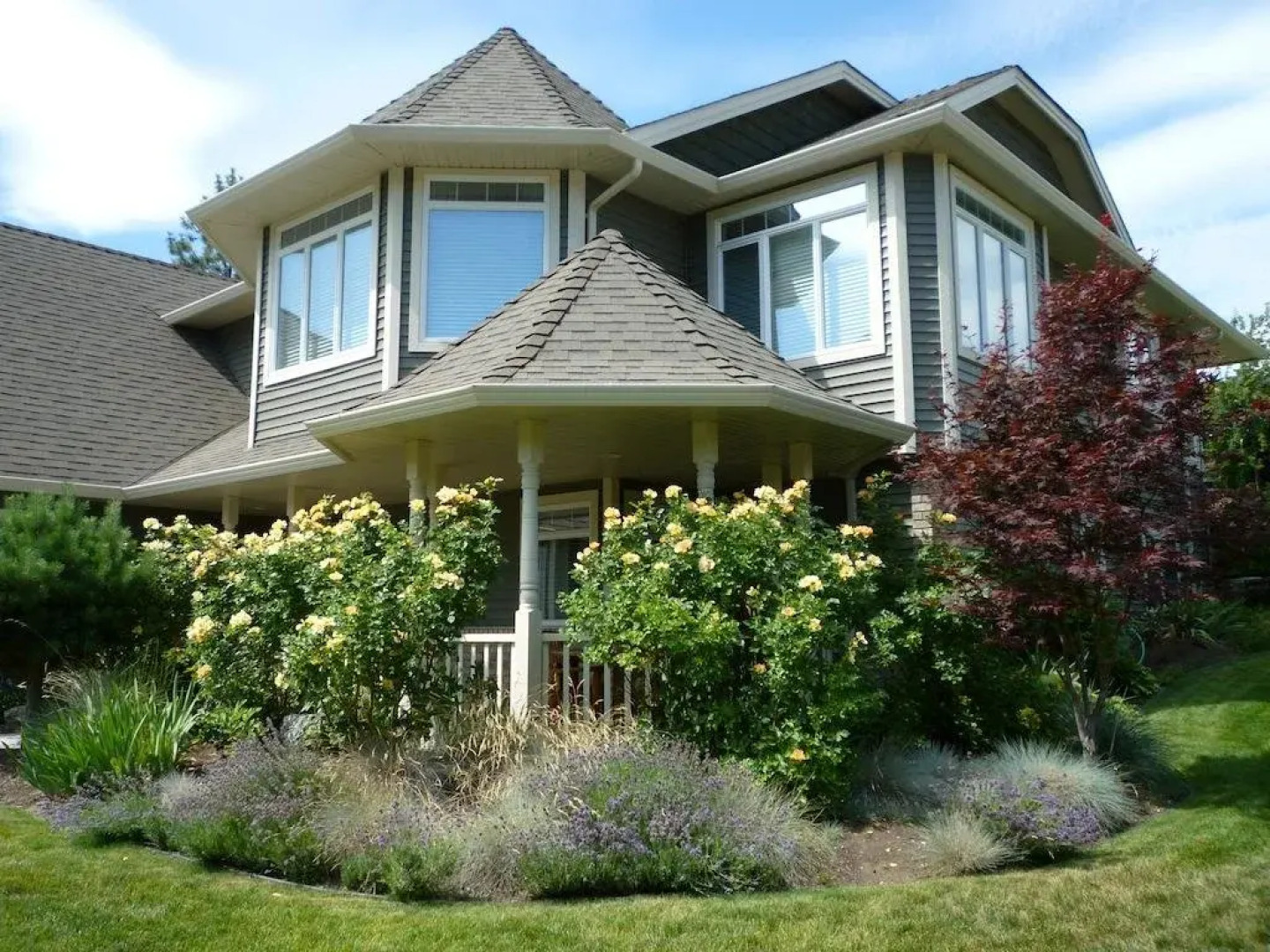 Yellow Rose Bed & Breakfast