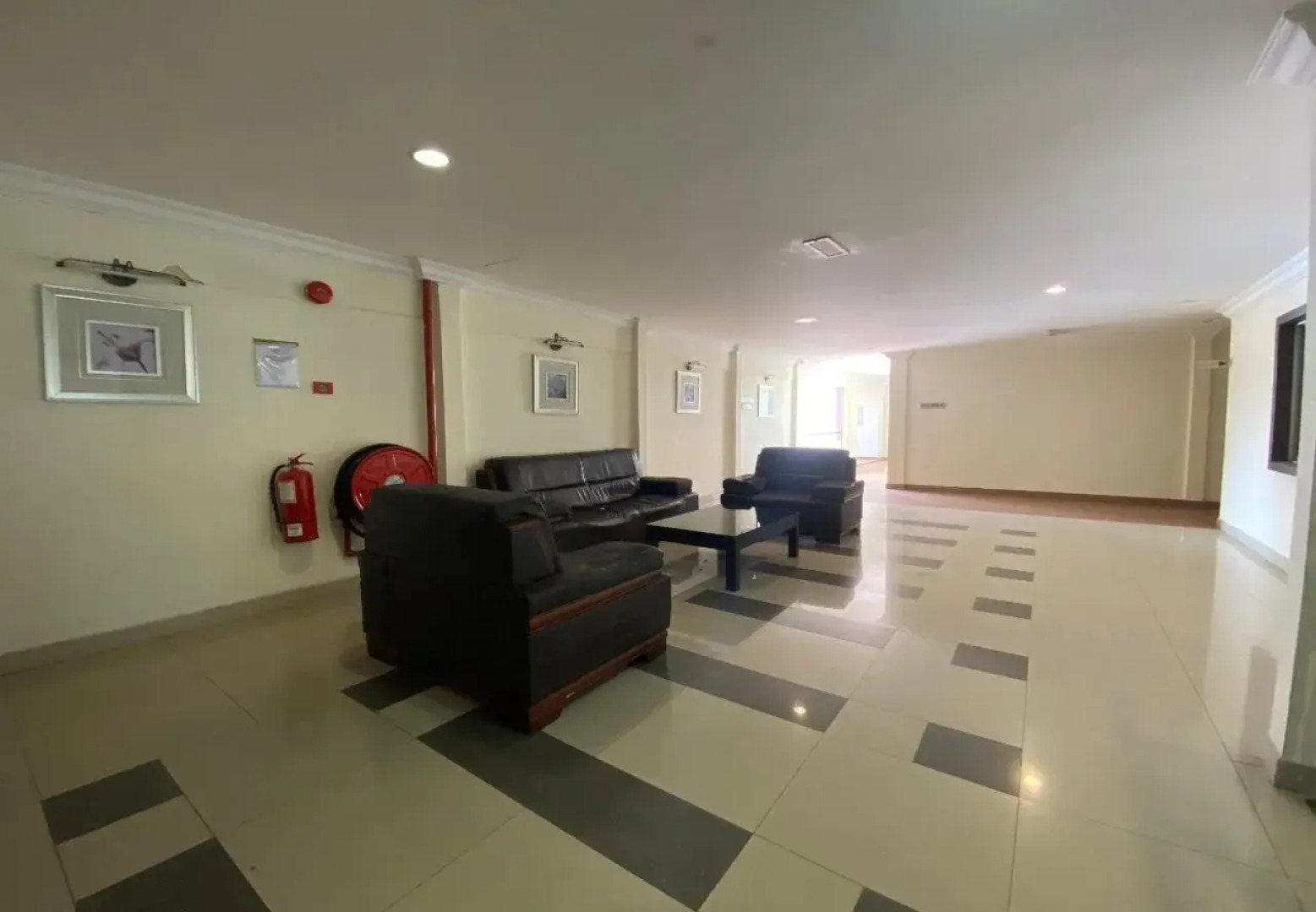 Capital O 89658 Bustani Hotel