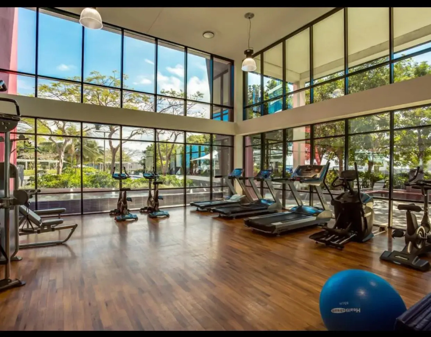 Living Now Apartment