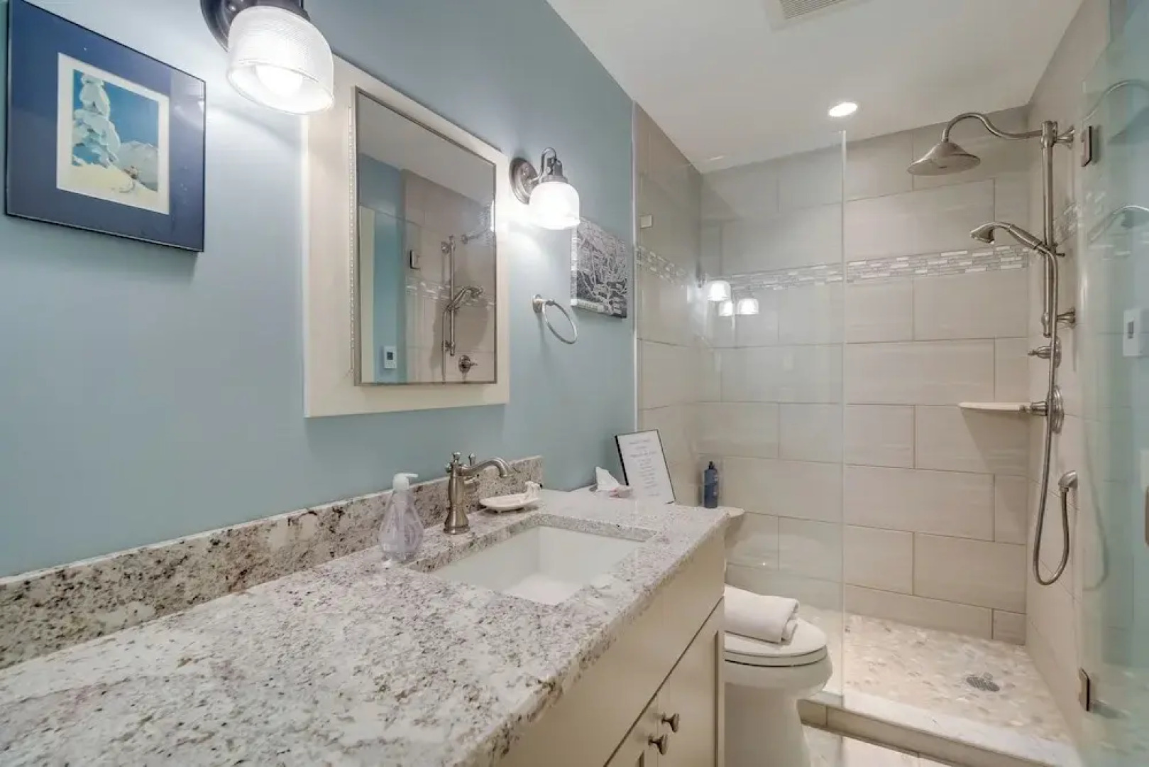 Waitsfield Condo w/ Pool & On-site Trail Access!