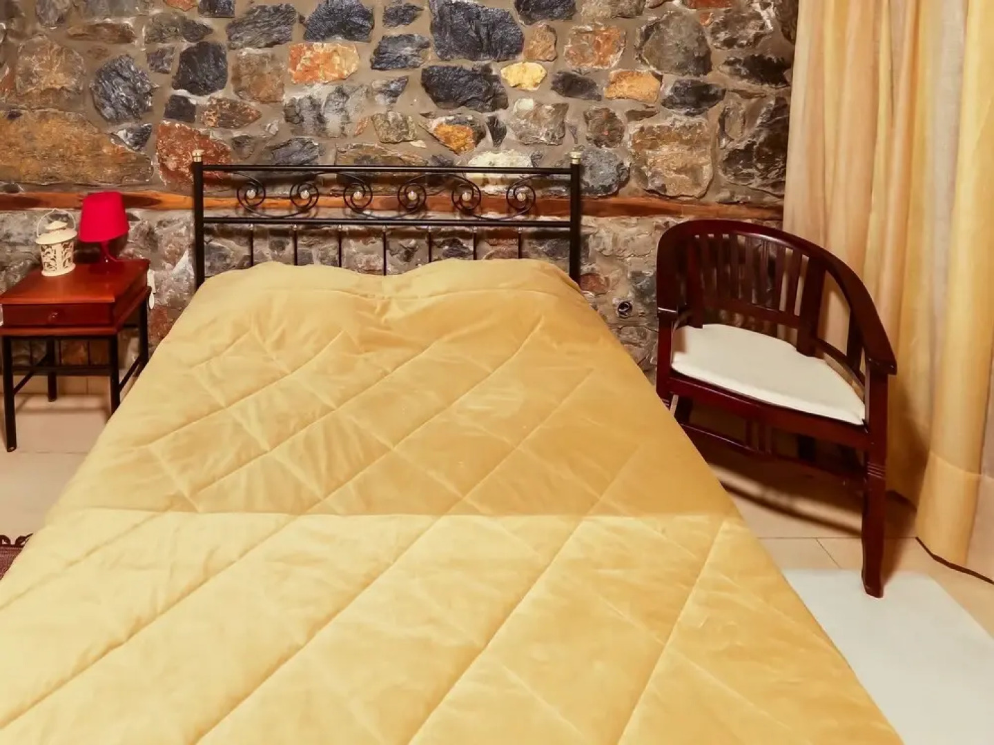 Quaint Holiday Home in Pella with Garden