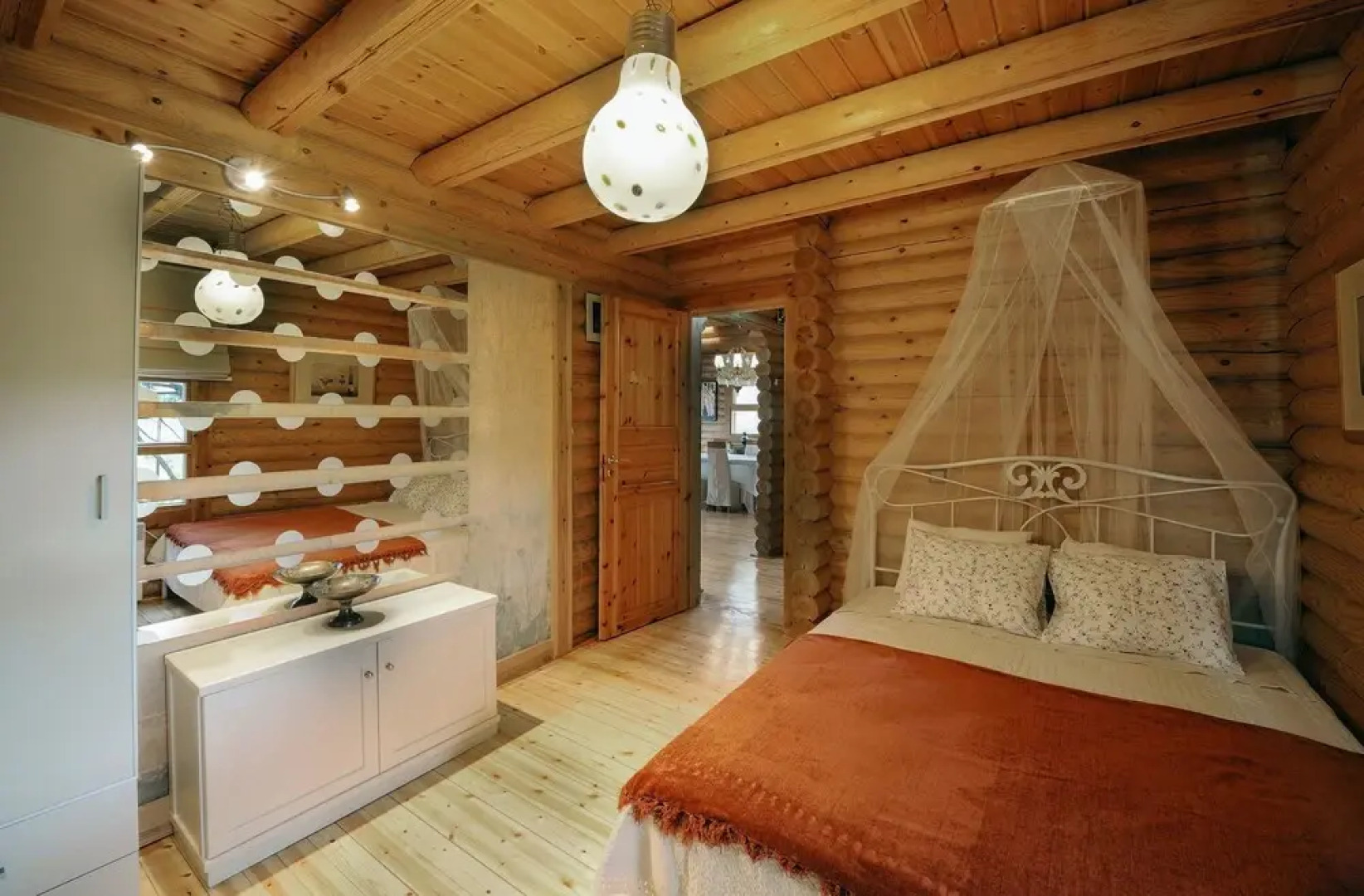 Lakkia - Wooden Residence