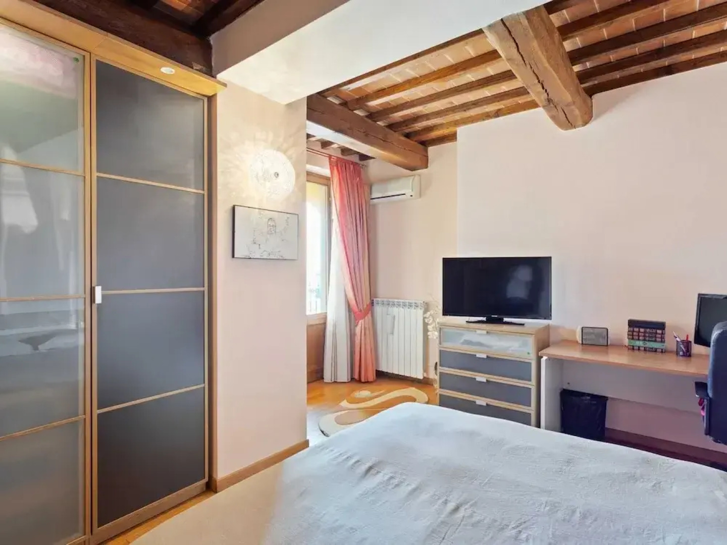 Belvilla by OYO Plush Holiday Home With Garden