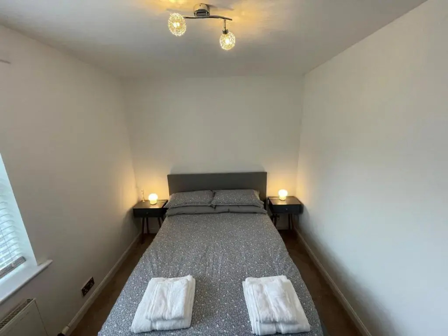 Beautiful 2-bed Apartment in Renfrew