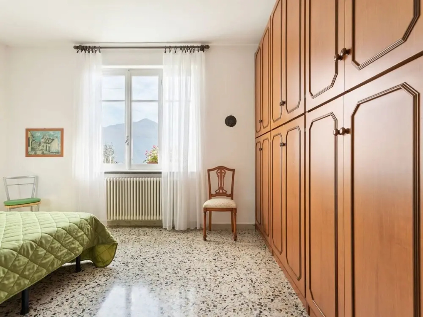 Delightful Villa With Garden