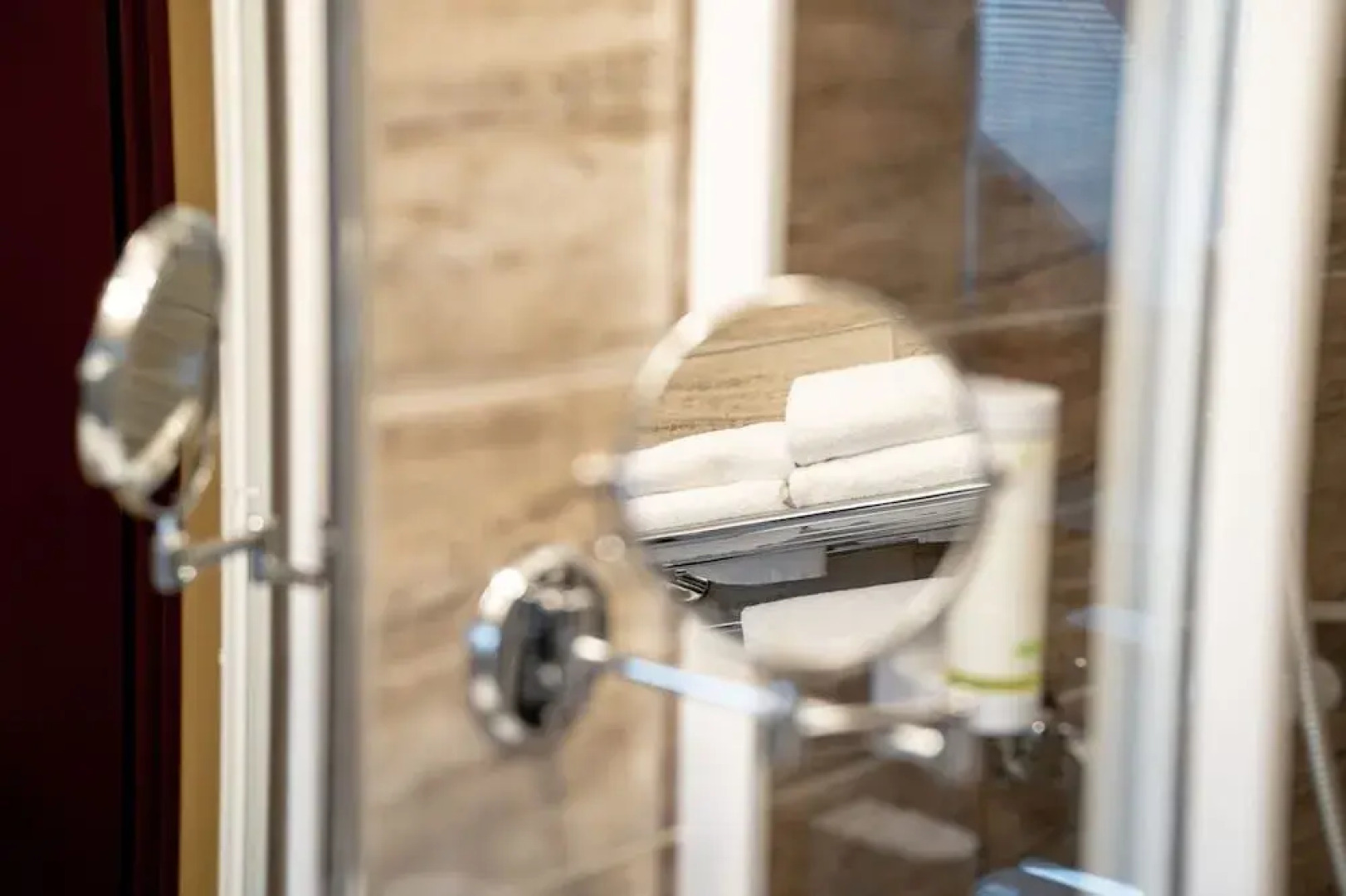 Areo Hotel & Restaurant