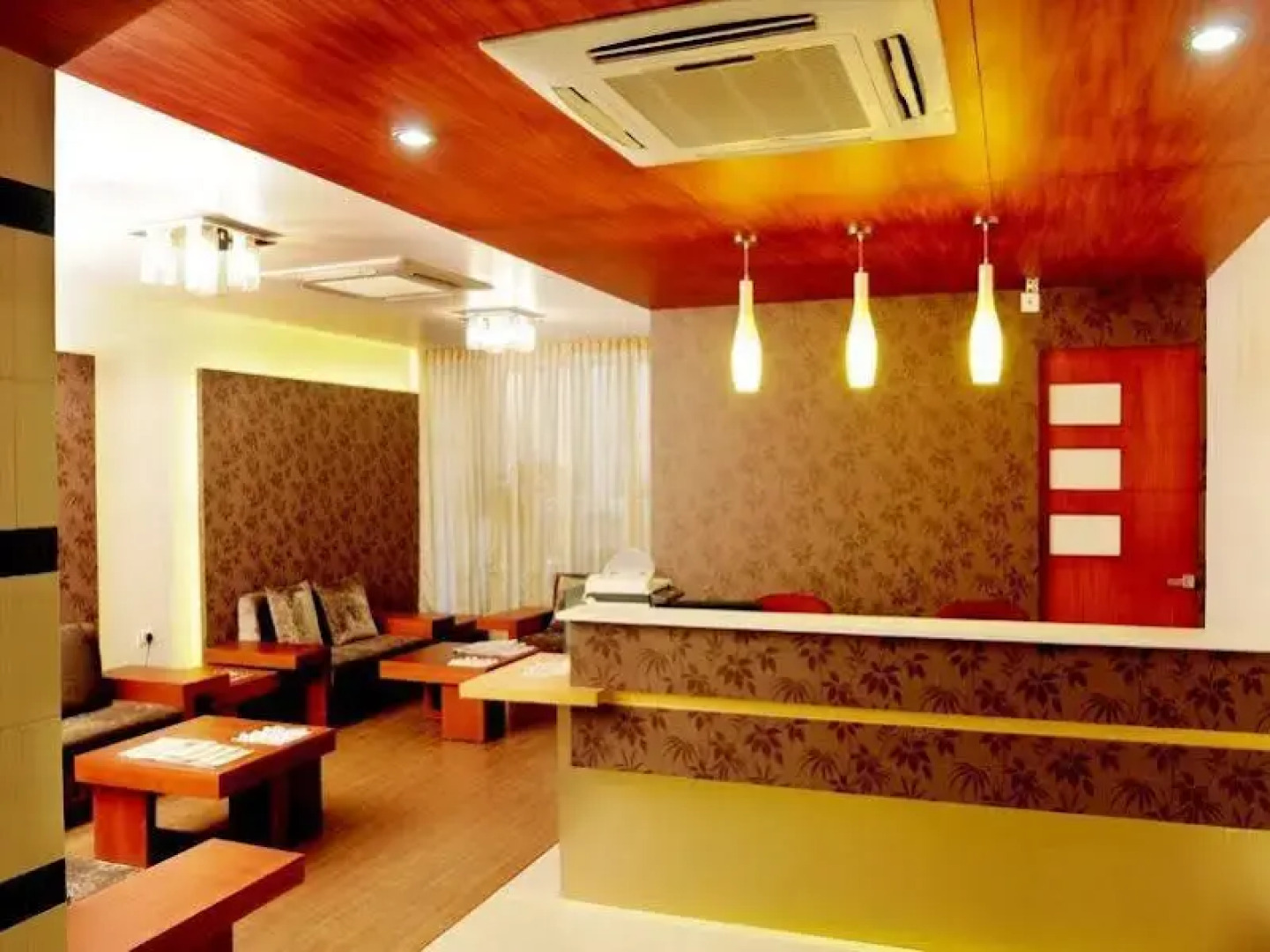 Hotel Marina Residency