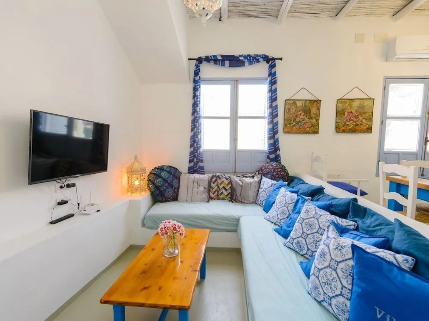 Casa DE LA Tita Vitoria