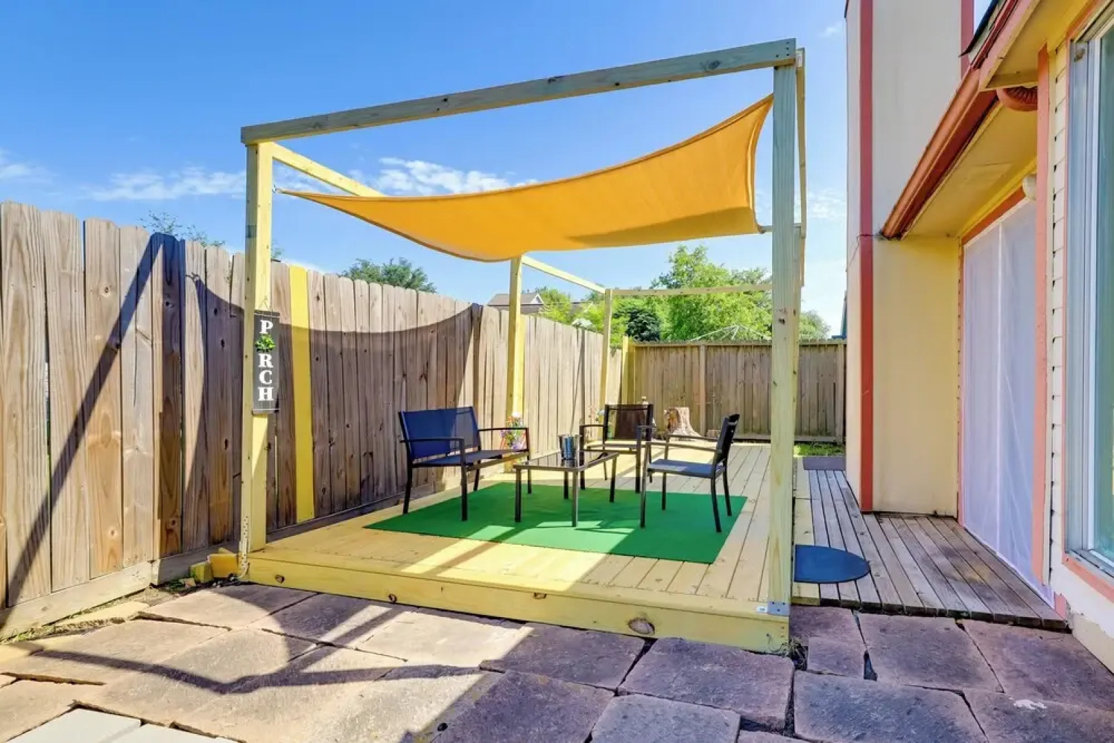Houston Area Home w/ Yard - 5 Mi to Sugar Lakes!