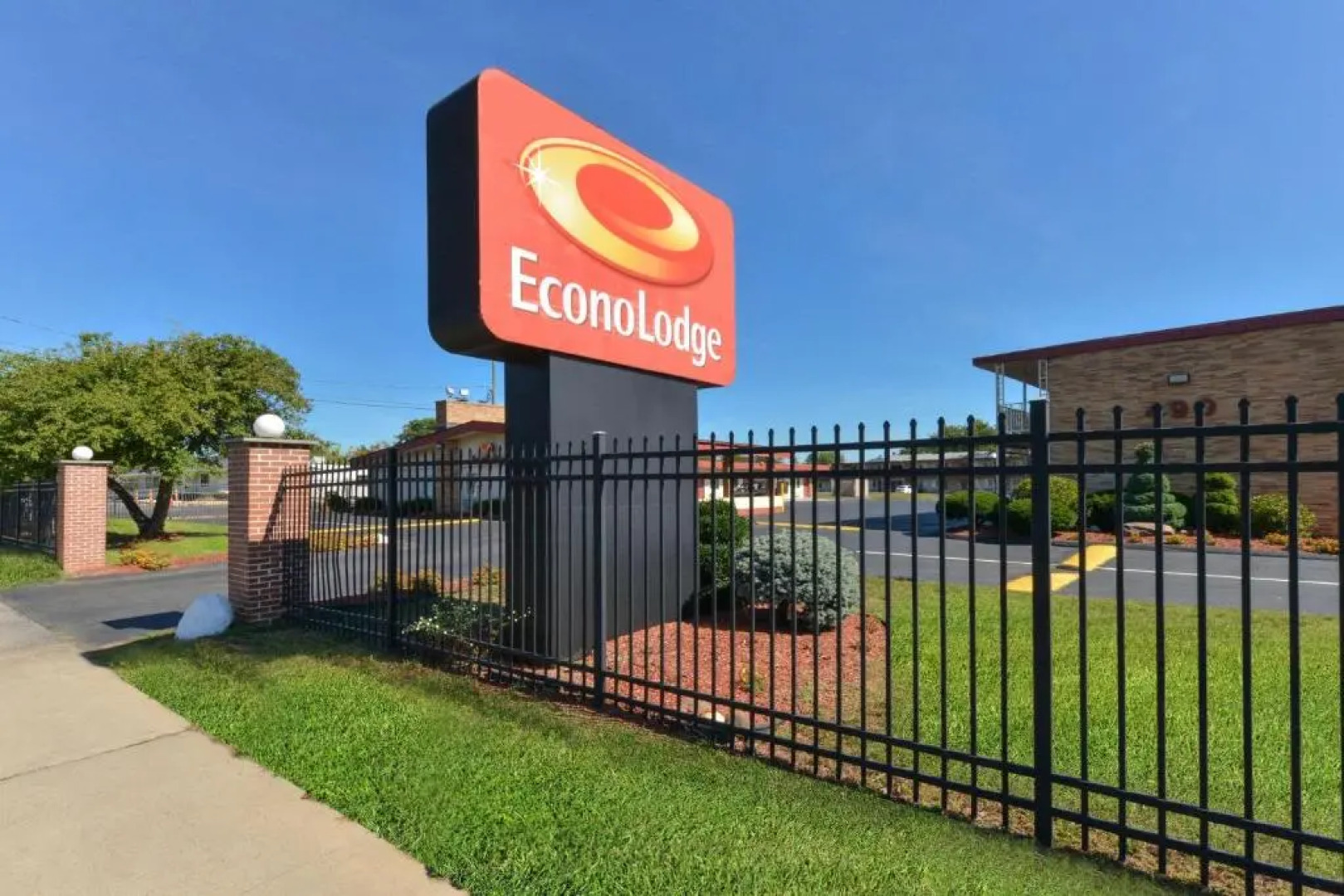 Econo Lodge East Hartford