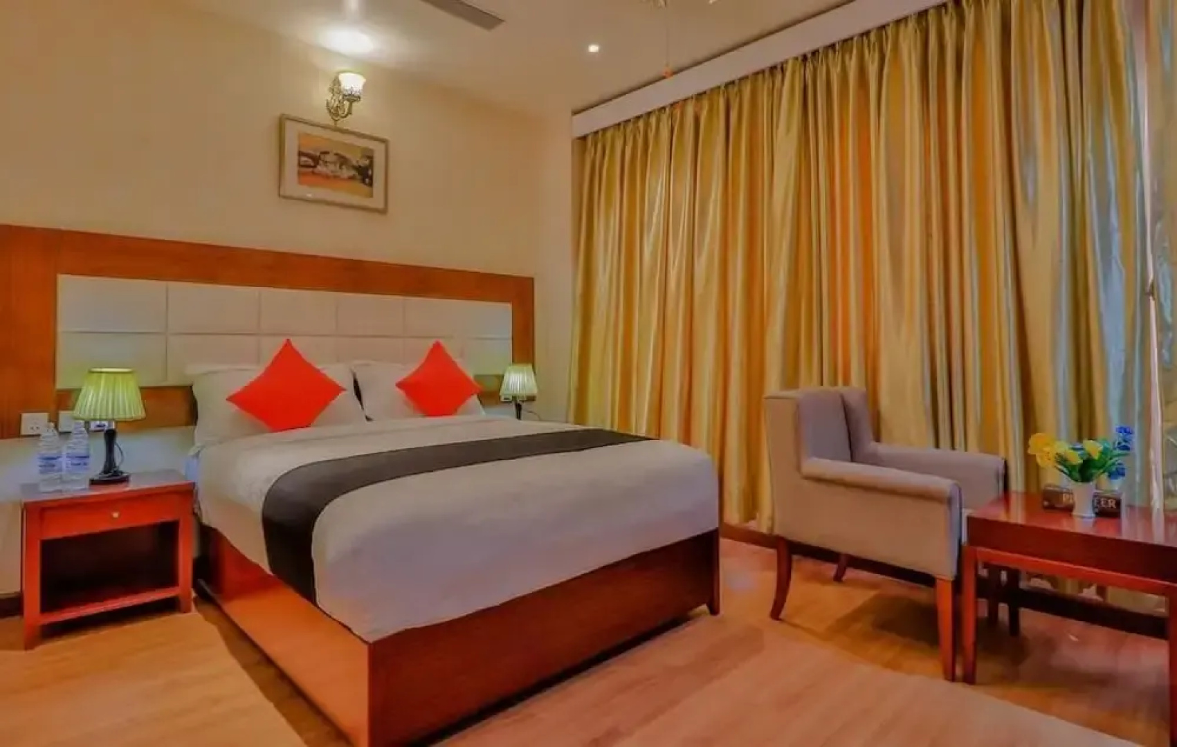 Capital O 753 Ratna Hotel