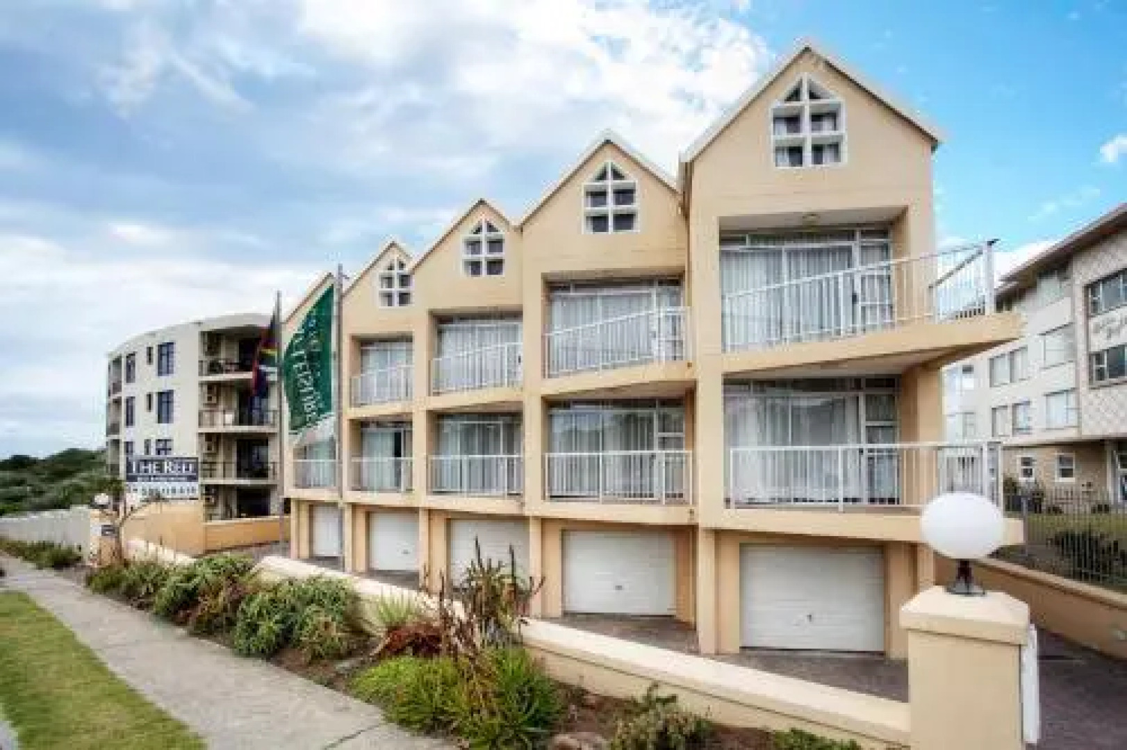 Kat Leisure The Reef Bed and Breakfast