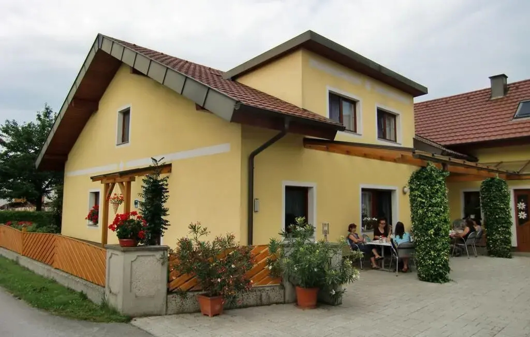 Privatzimmer & Ferienwohnungen Leeb