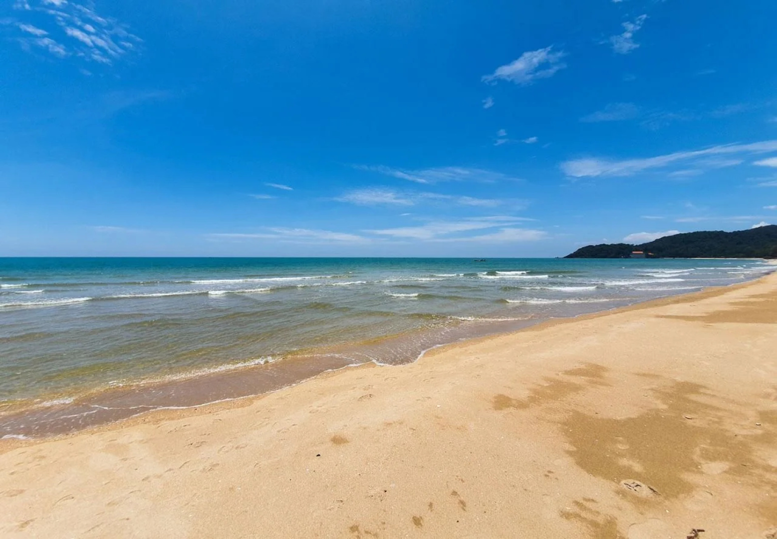 Rattana Pura Beach Resort