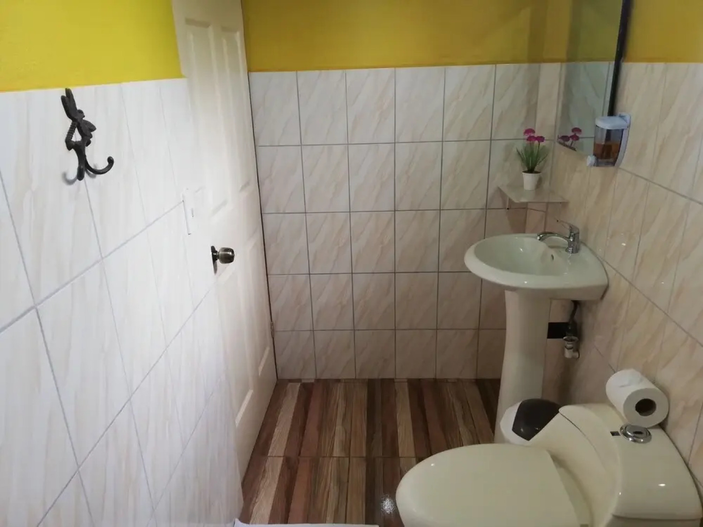 Cabinas Cascada Rio Celeste