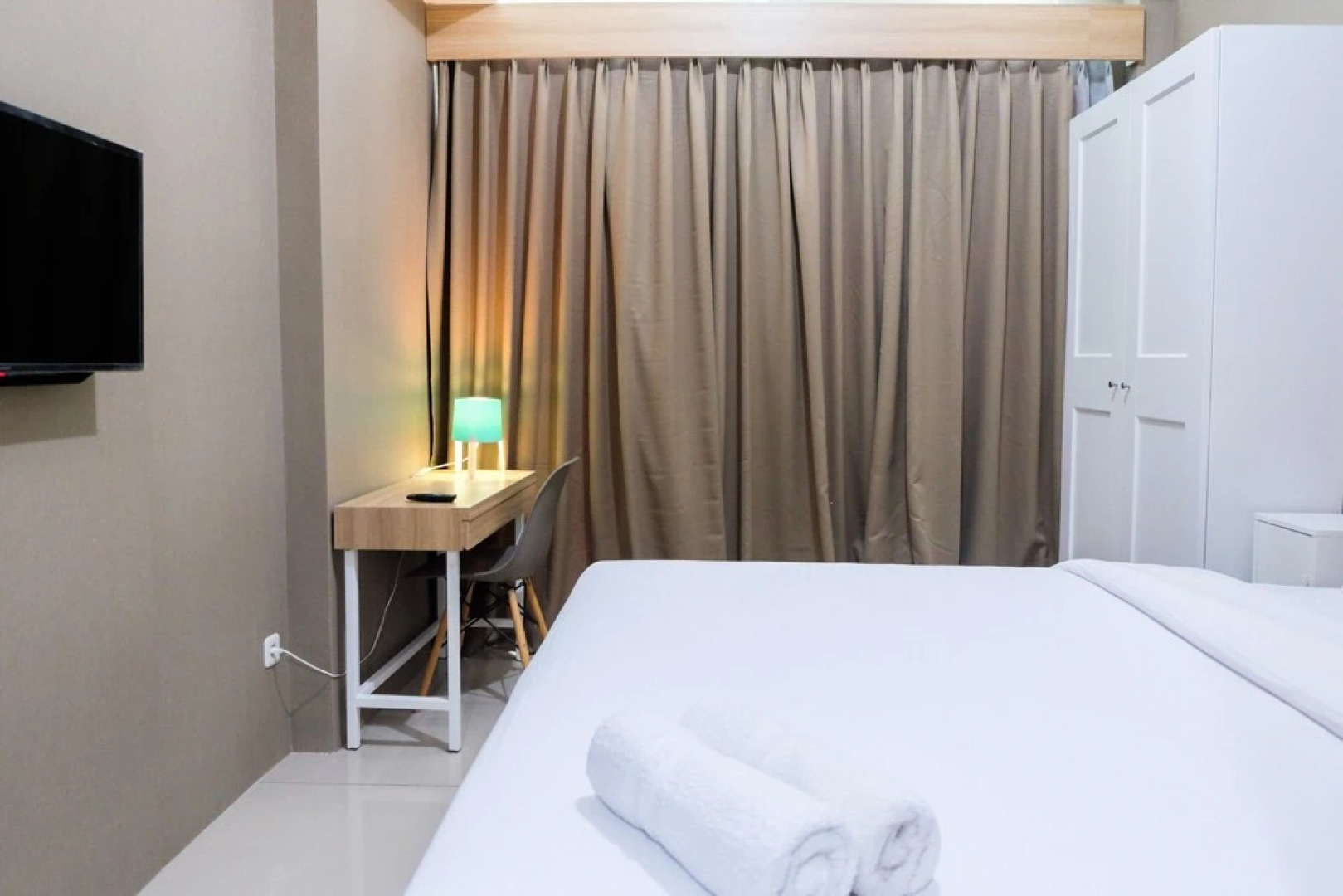 Cozy Studio Tree Park Apartment near ICE BSD