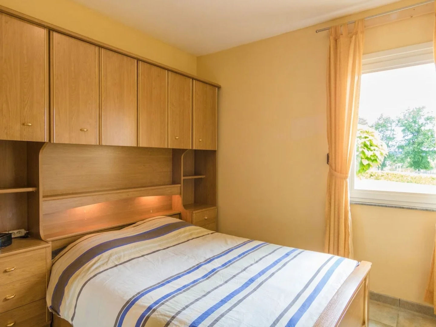 Cosy Holiday Home in Aquitaine With Swimming Pool