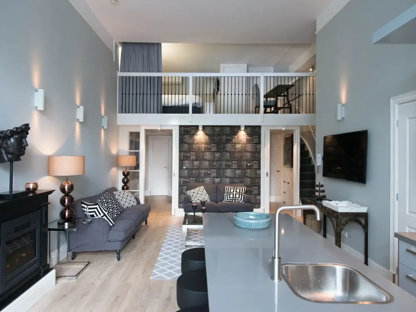 BizStay Park Central Apartments