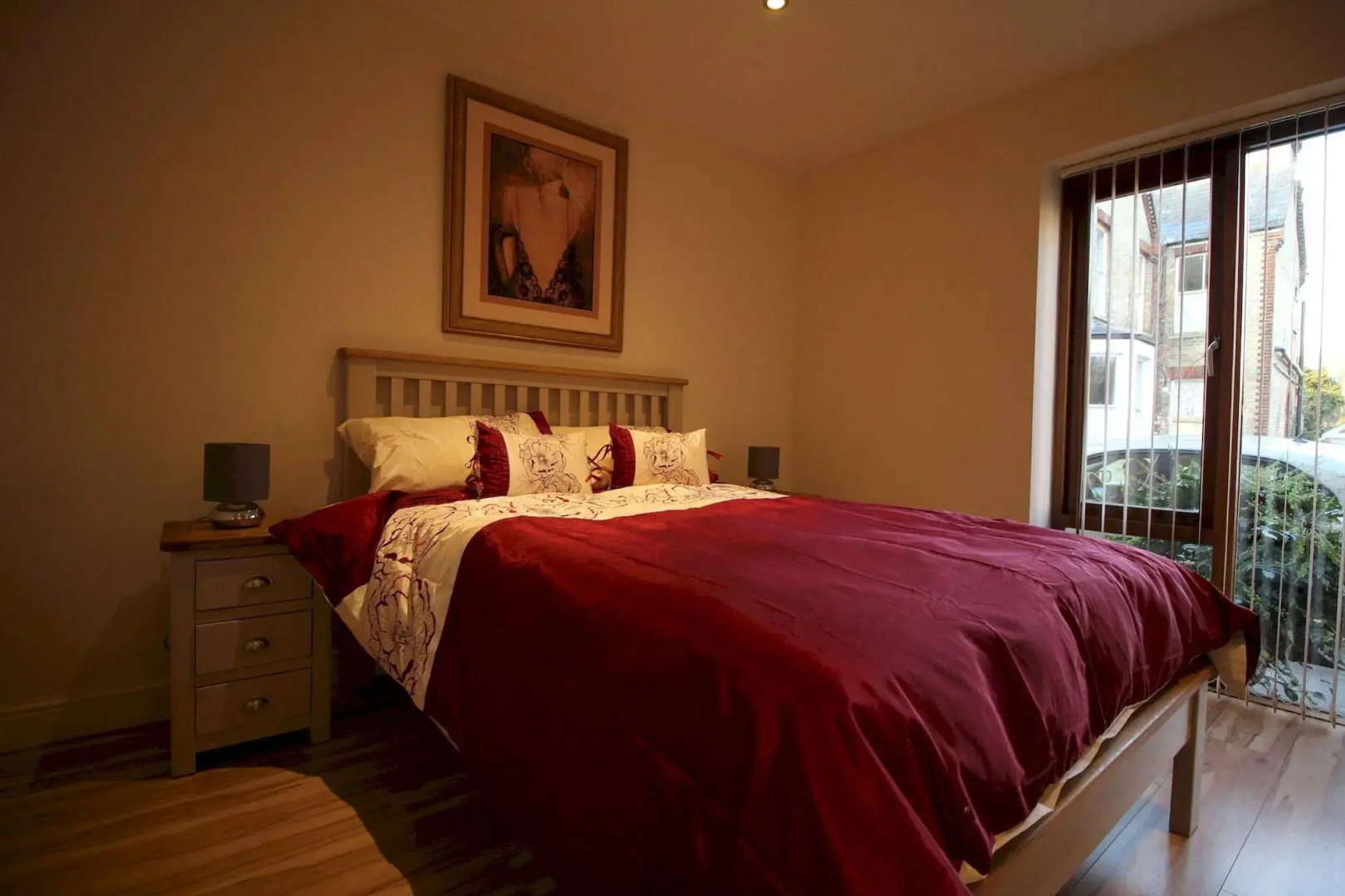 Lux Living Apartments - Alpha Apartments