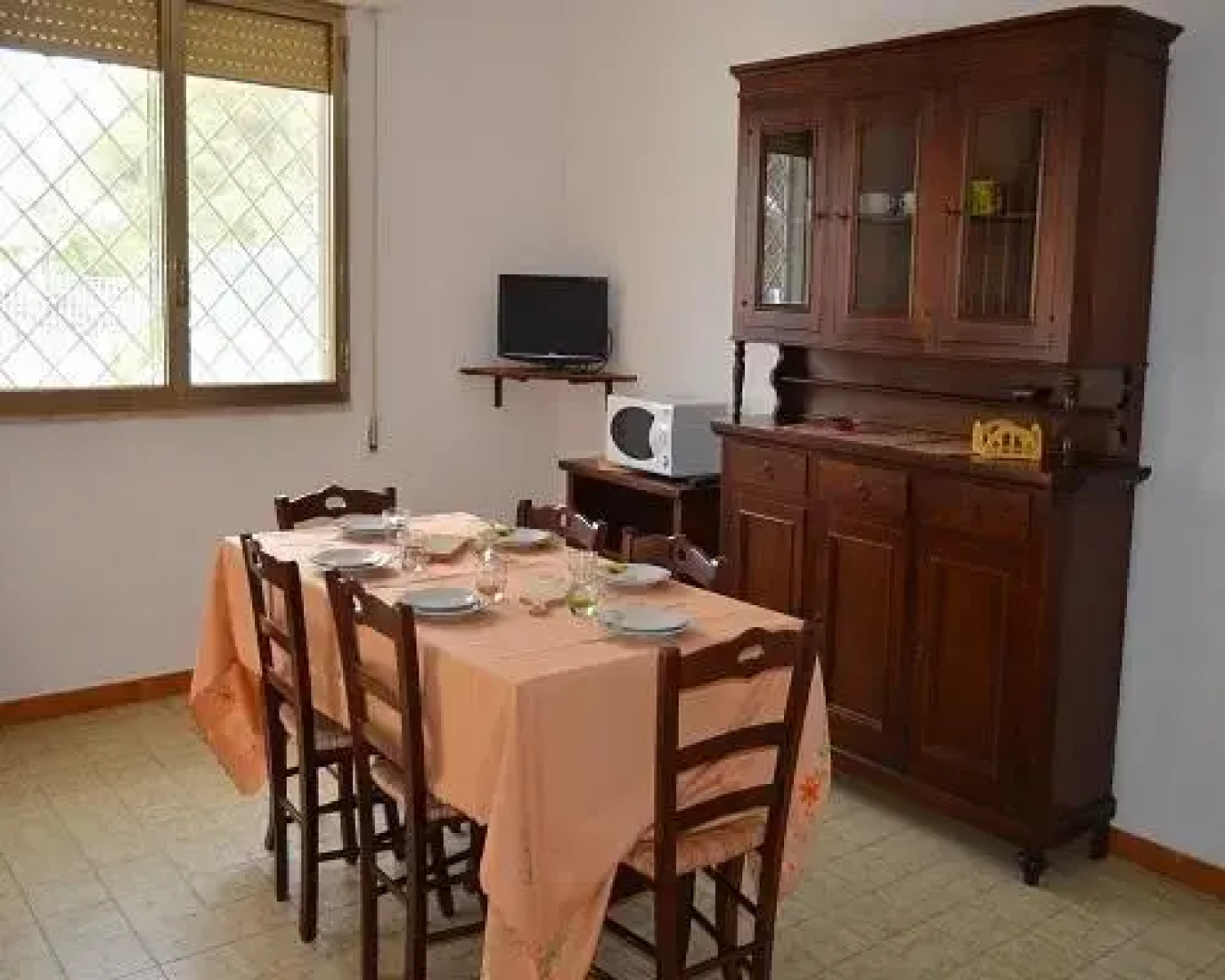 Sasinae - Villa Via N3