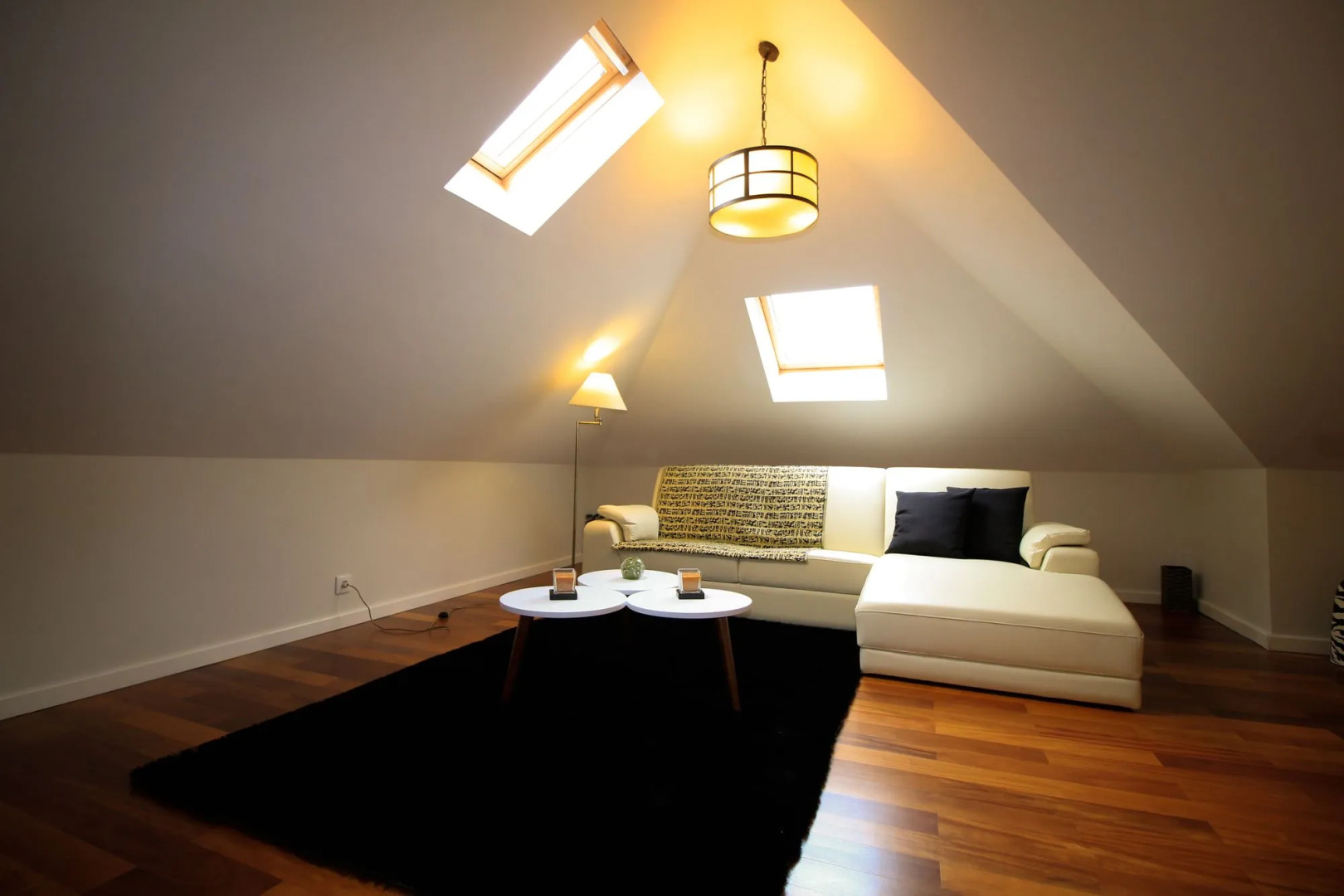 Villa Cherry by Analodges