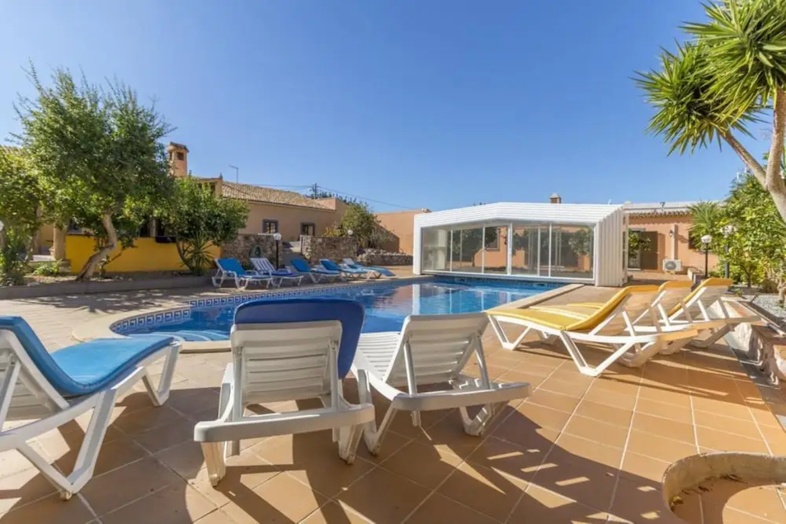 Villa - 7 Bedrooms with Pool and WiFi - 107981