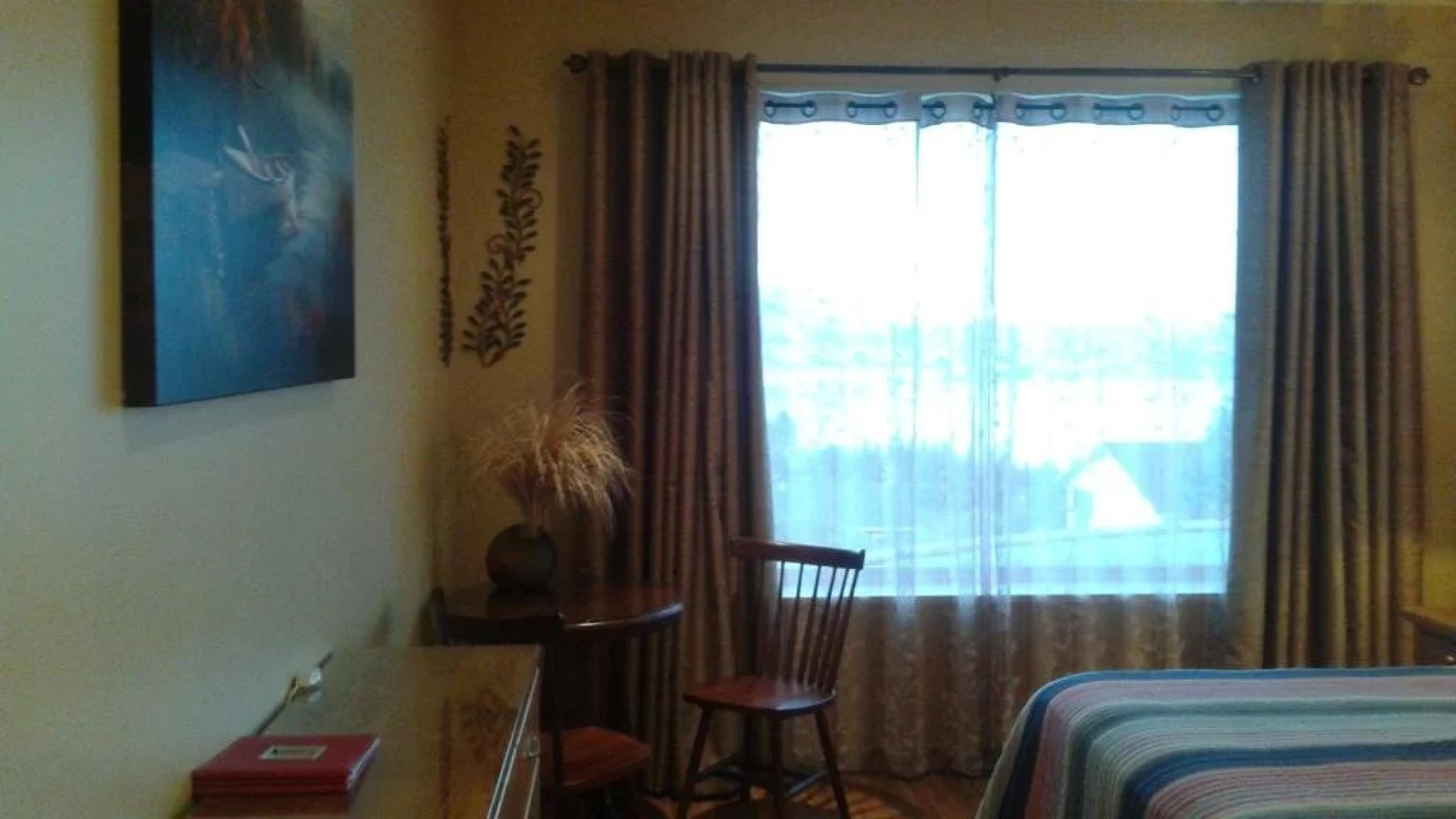 Above Naramata Bed & Breakfast