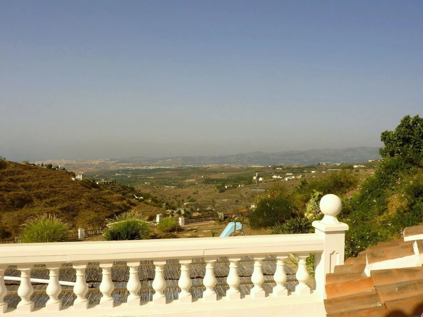 Delightful Villa in Algarrobo with Beach Nearby