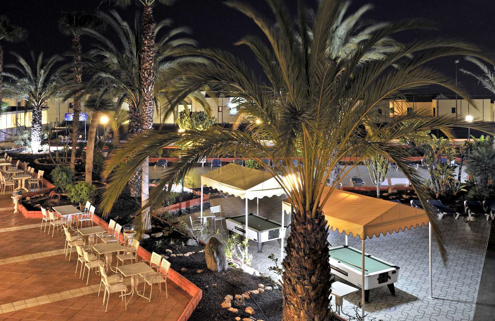 Apartamentos Globales Costa Tropical