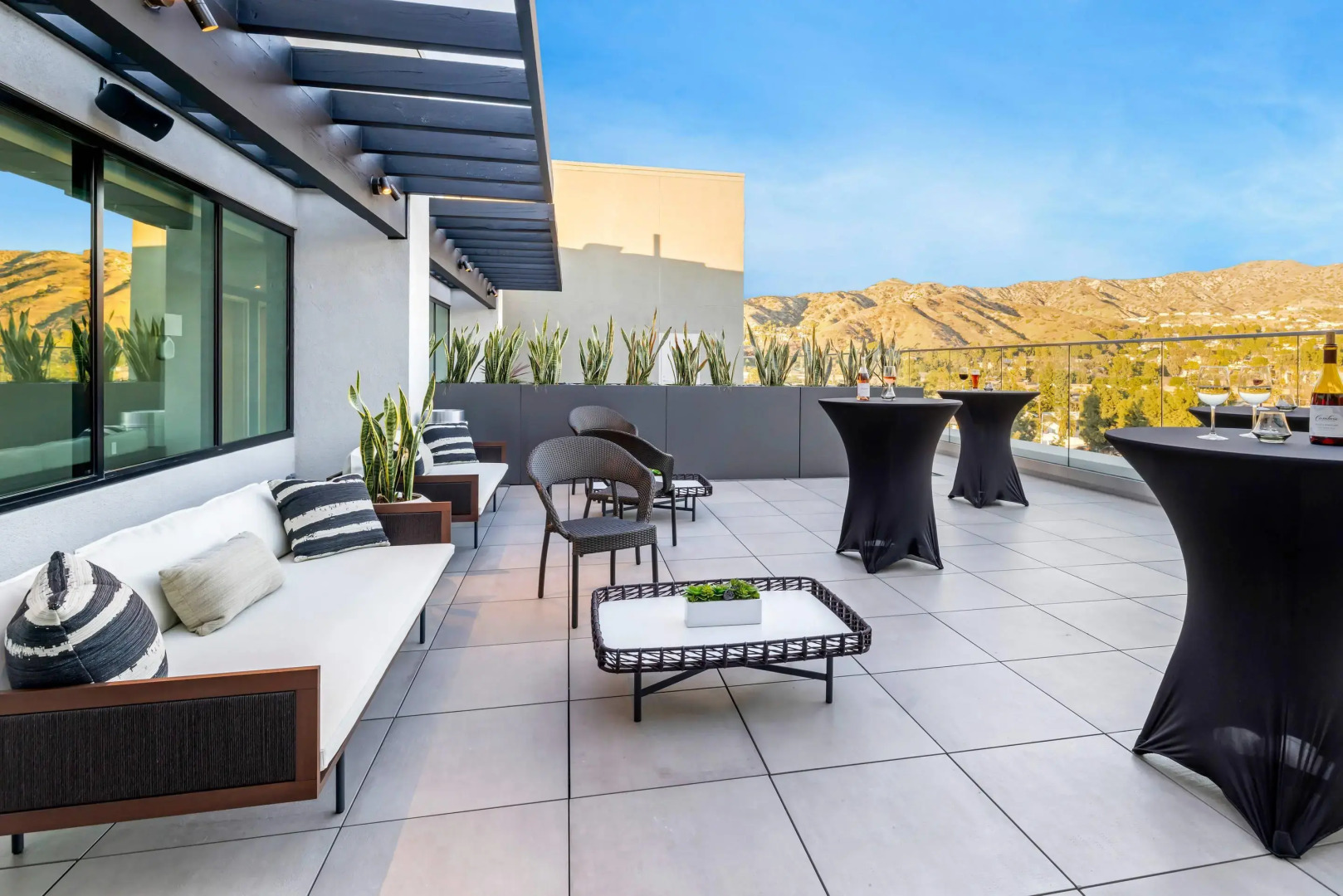 Cambria Hotel Burbank Airport