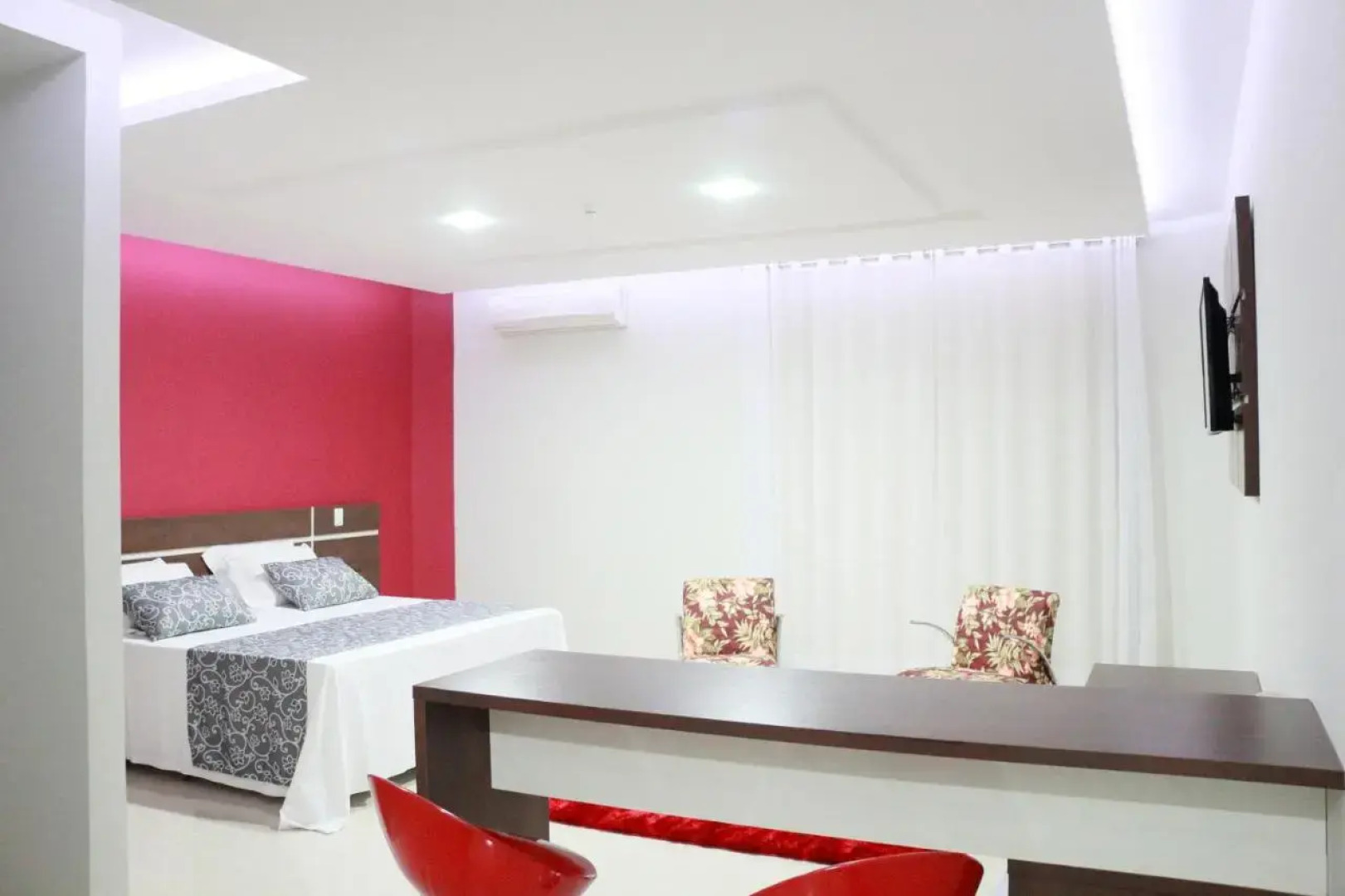 Hotel e Locadora Vizon