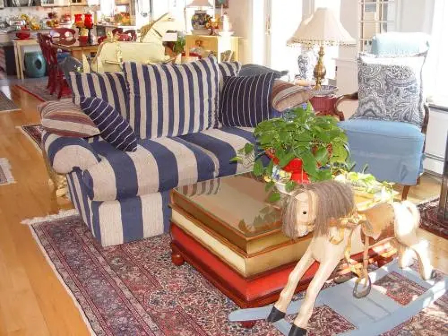 Inn 38 Oak Bluff Circle