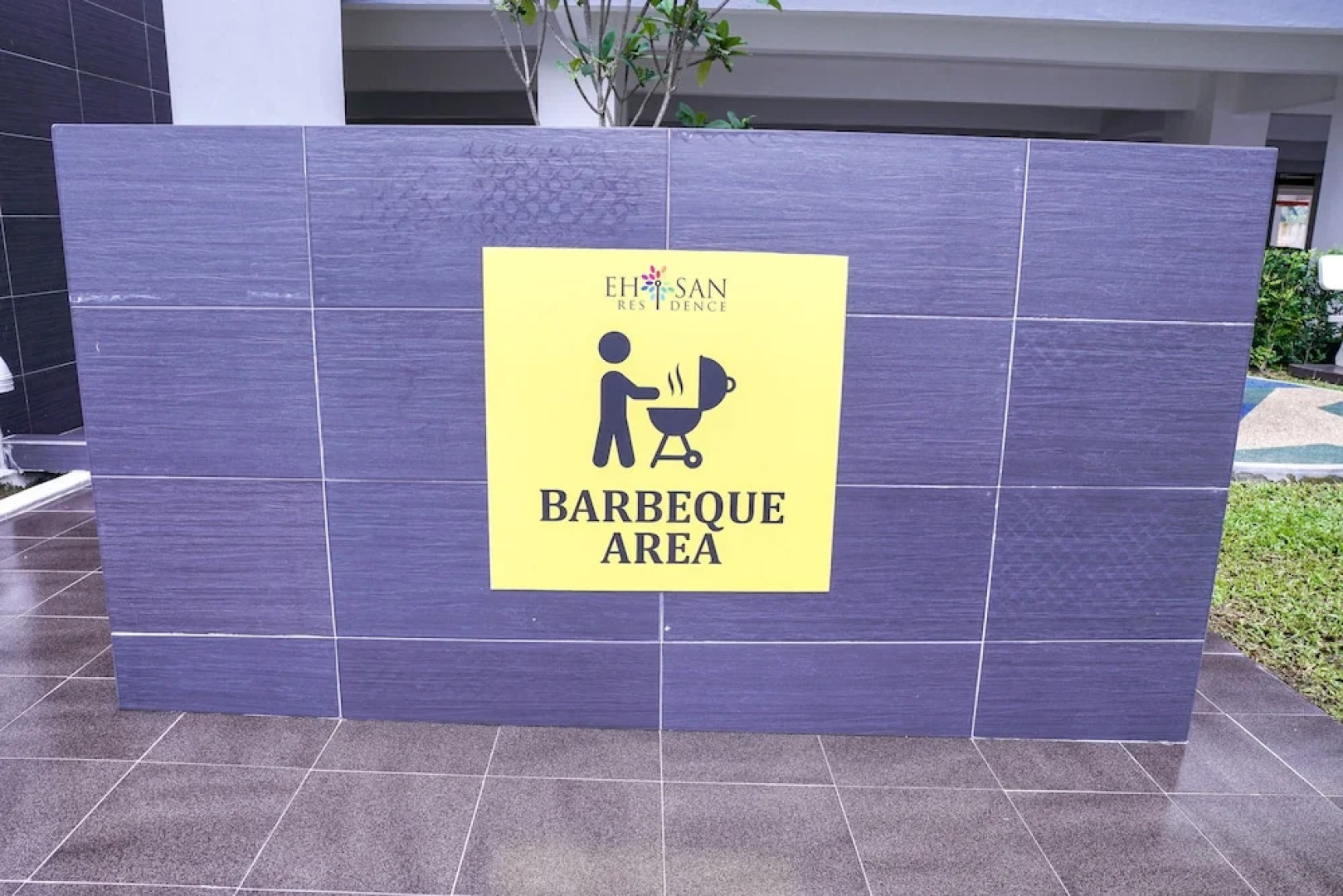 The Khailily's Guest