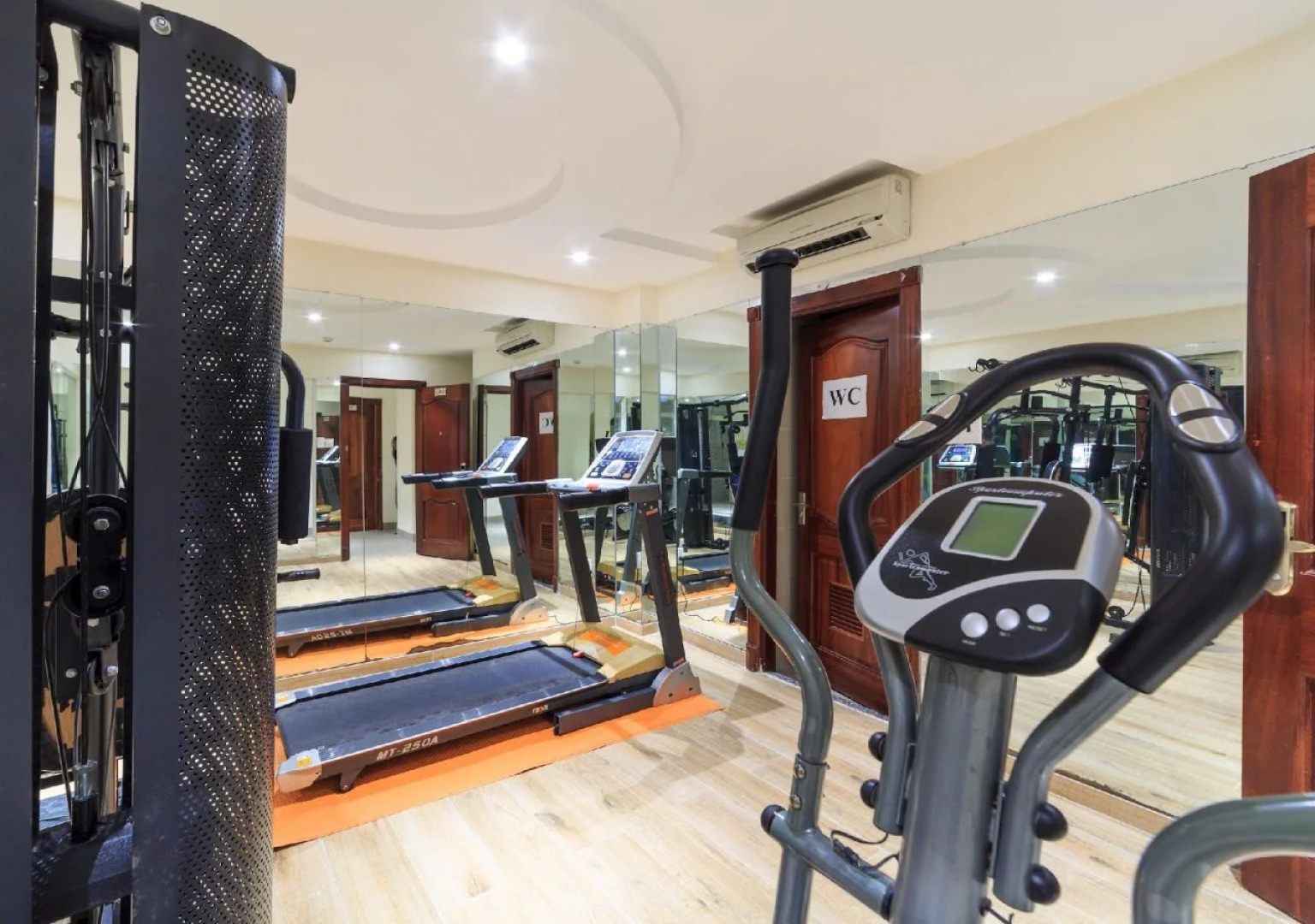 Sky Gem Hotel - Ben Thanh