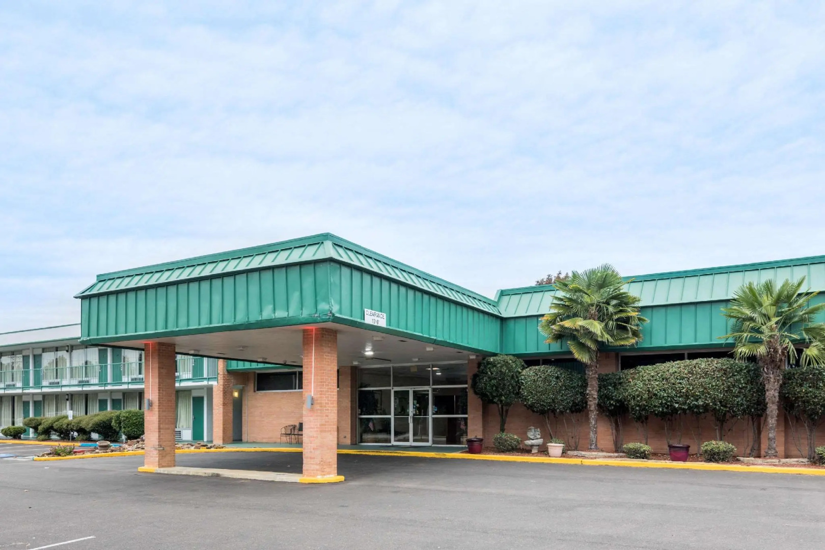 Super 8 By Wyndham Hope