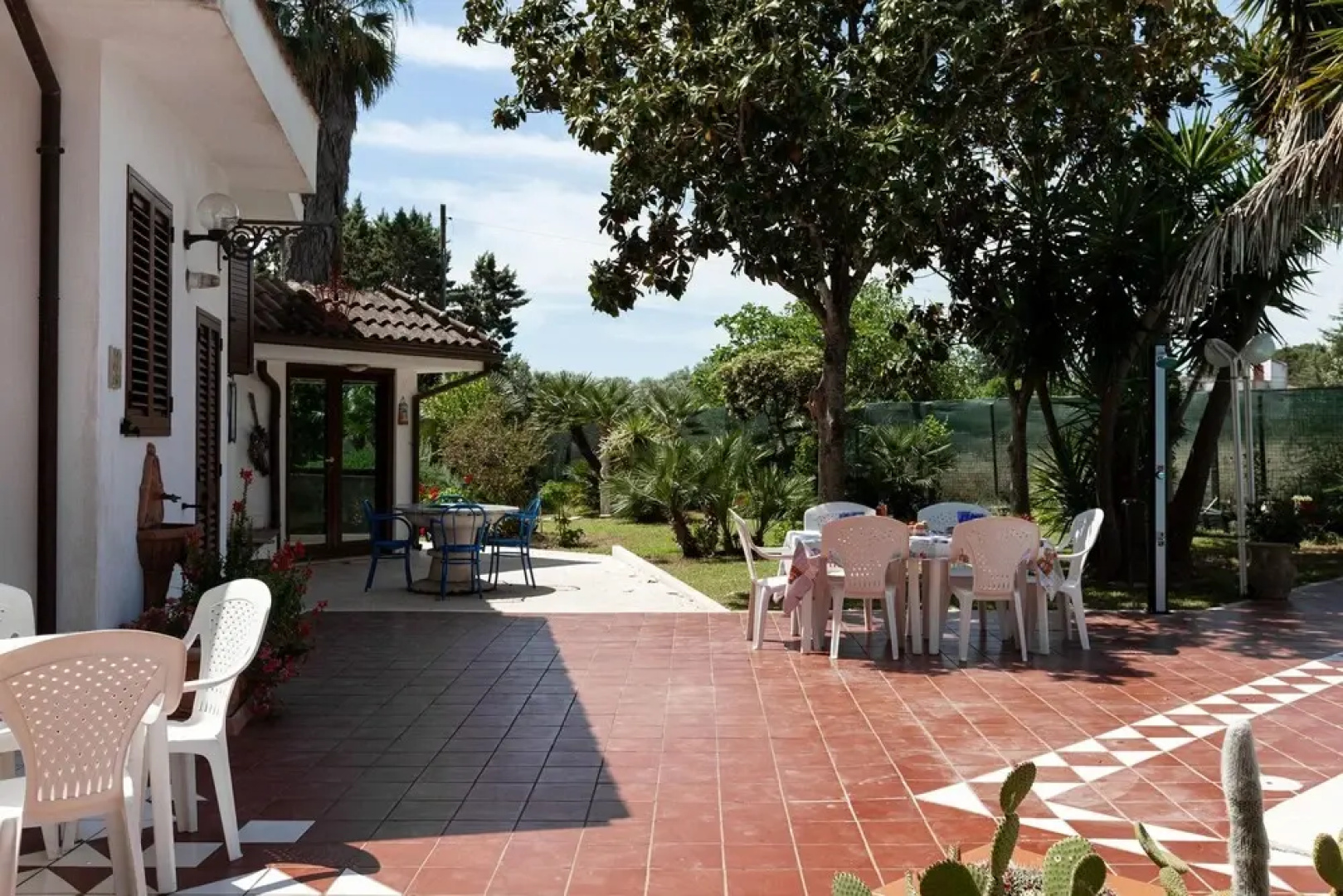 Villa Carmen With Garden And Pool