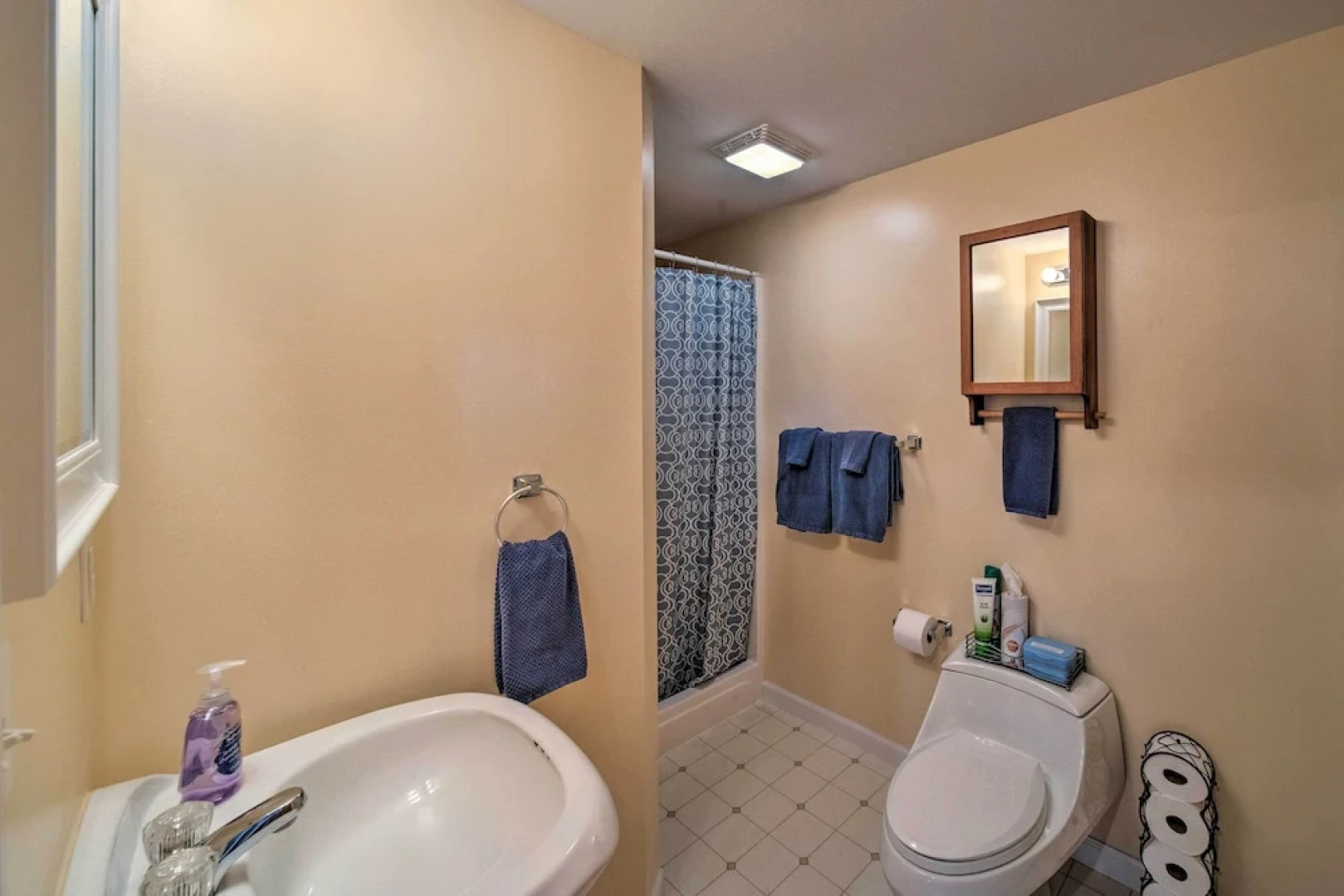 Updated Berger Cottage w/ Pool, on a Private Farm!