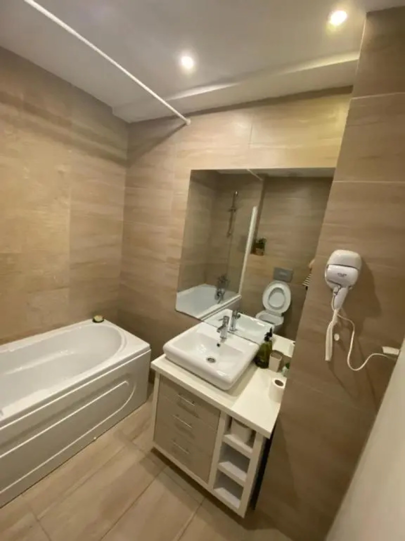 Lucas investment L3 -104