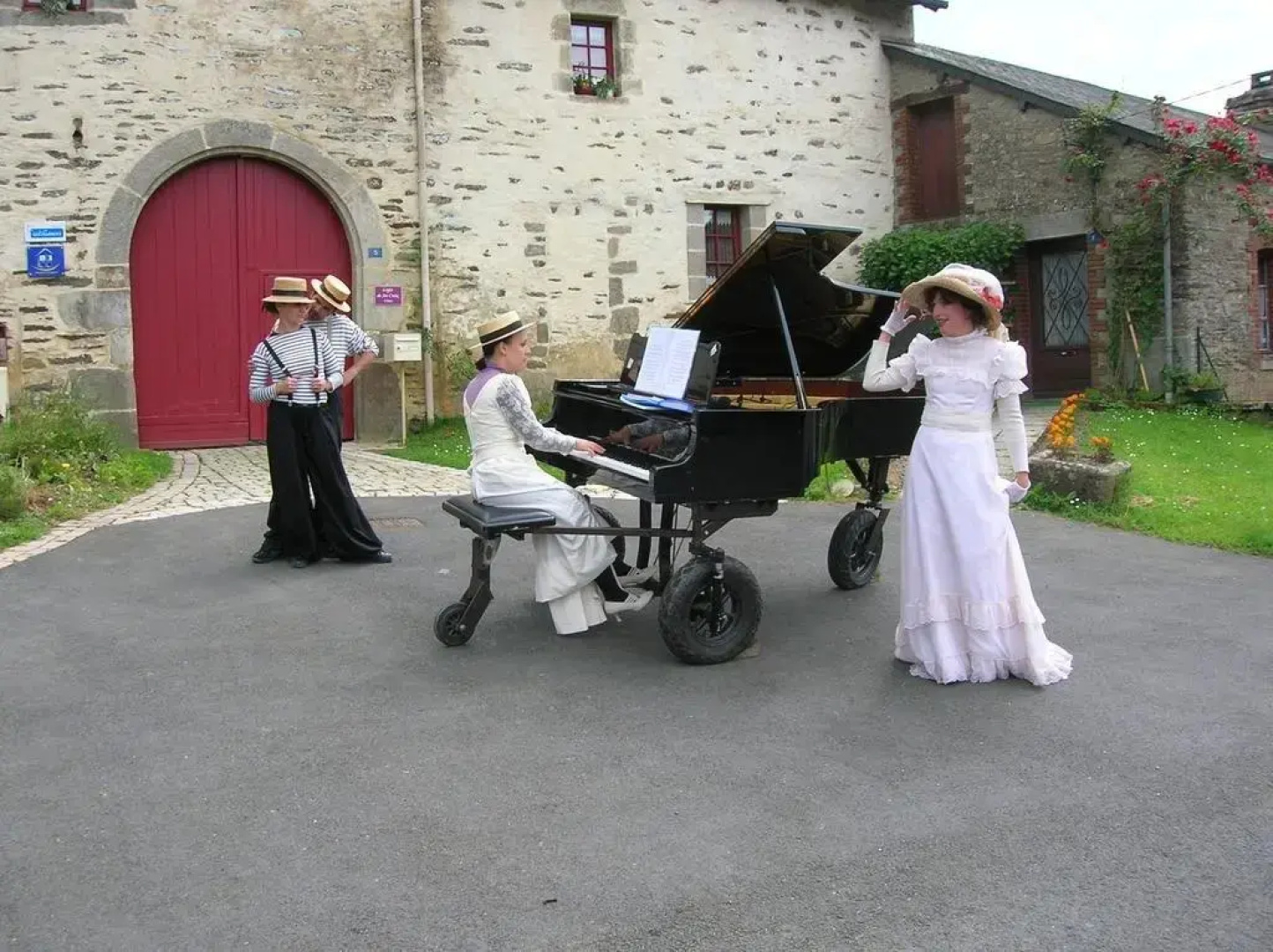 Les Logis de Ste Croix
