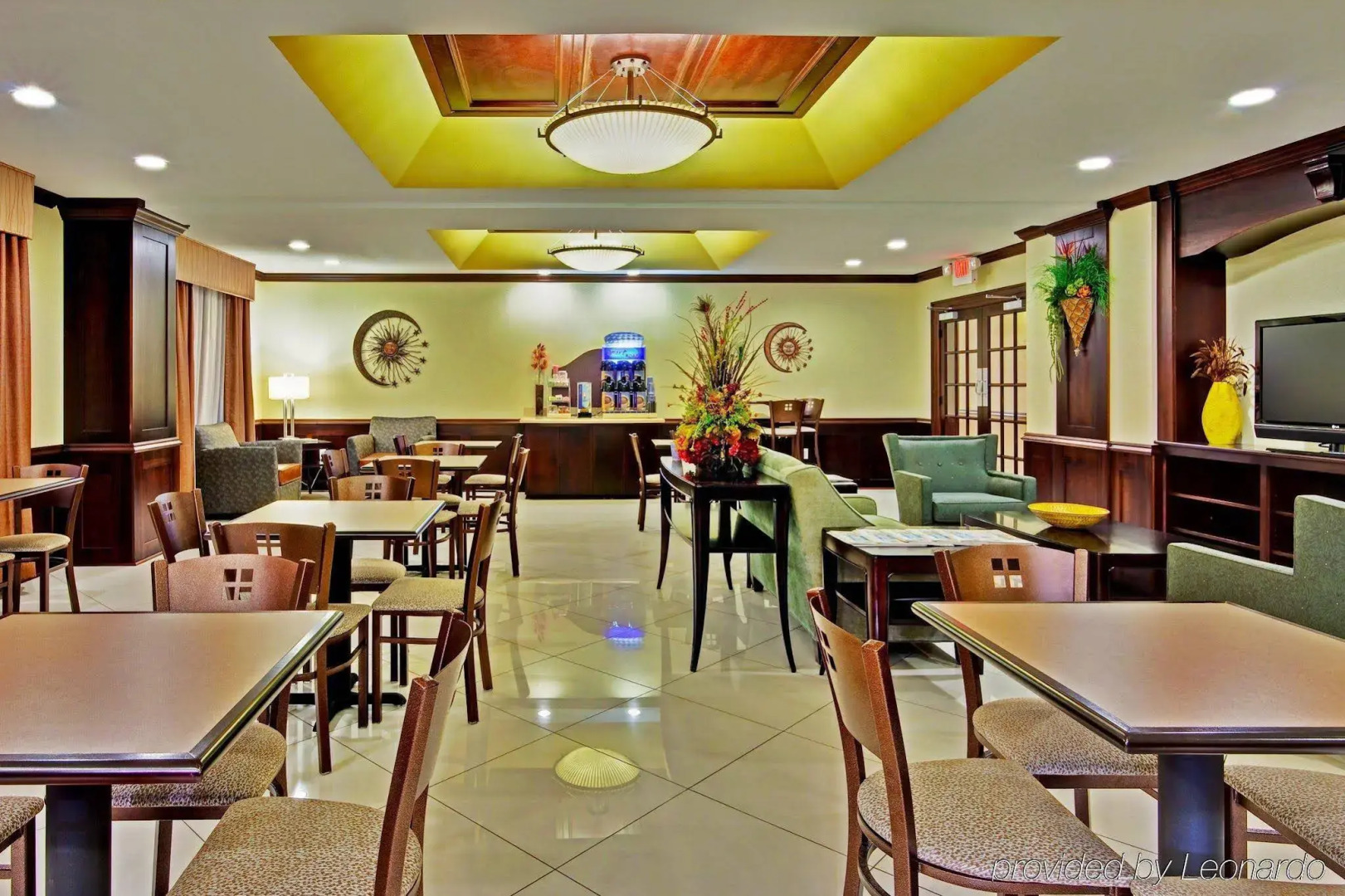 Holiday Inn Express Hotel & Suites BYRAM by IHG