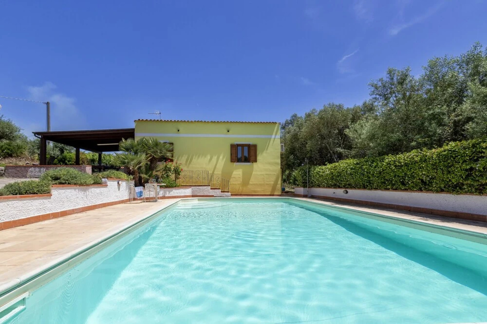 Near Alghero Shardana Guest House in Uri With Swimming Pool