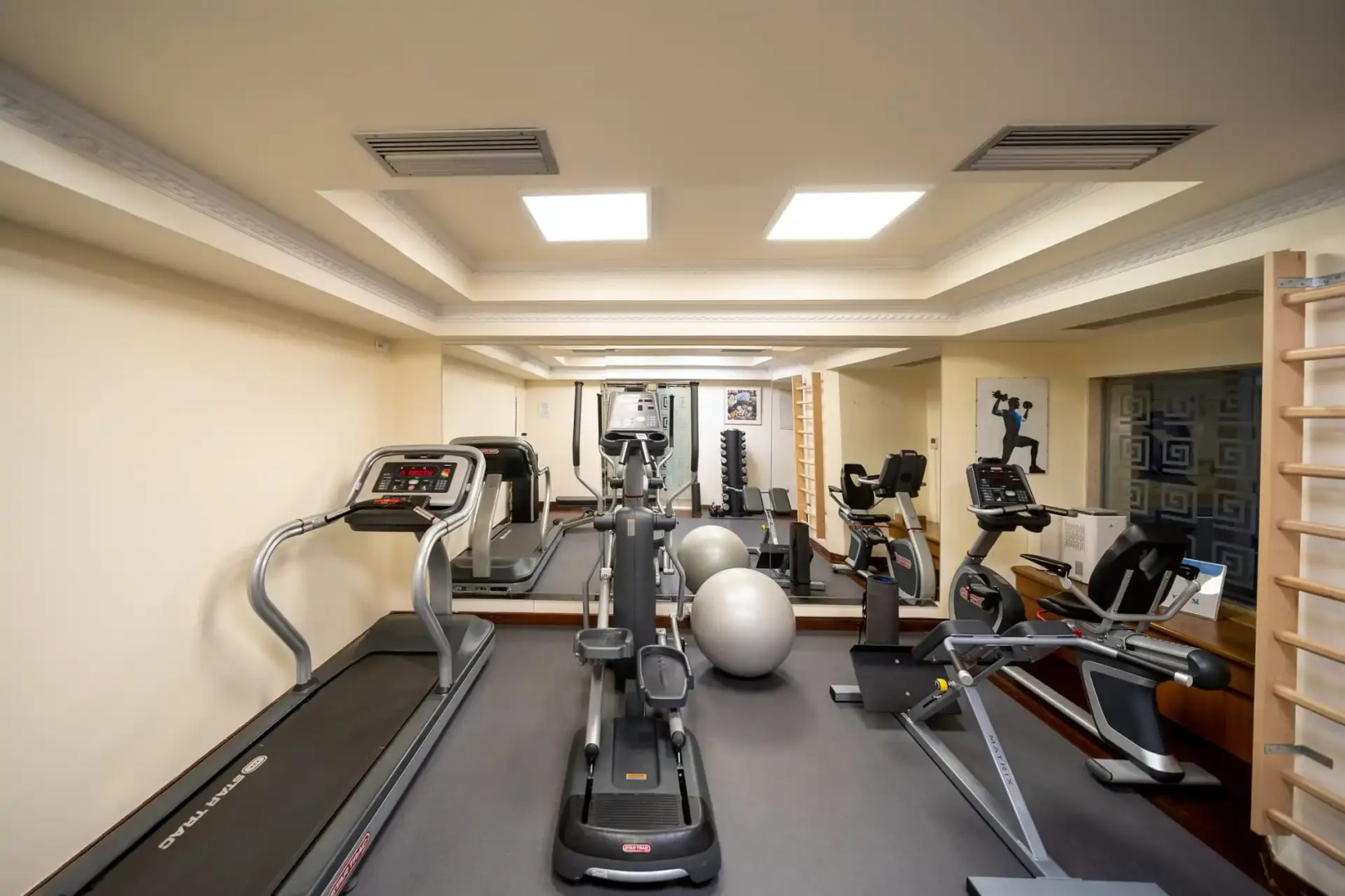 Отель Electra Palace Athens