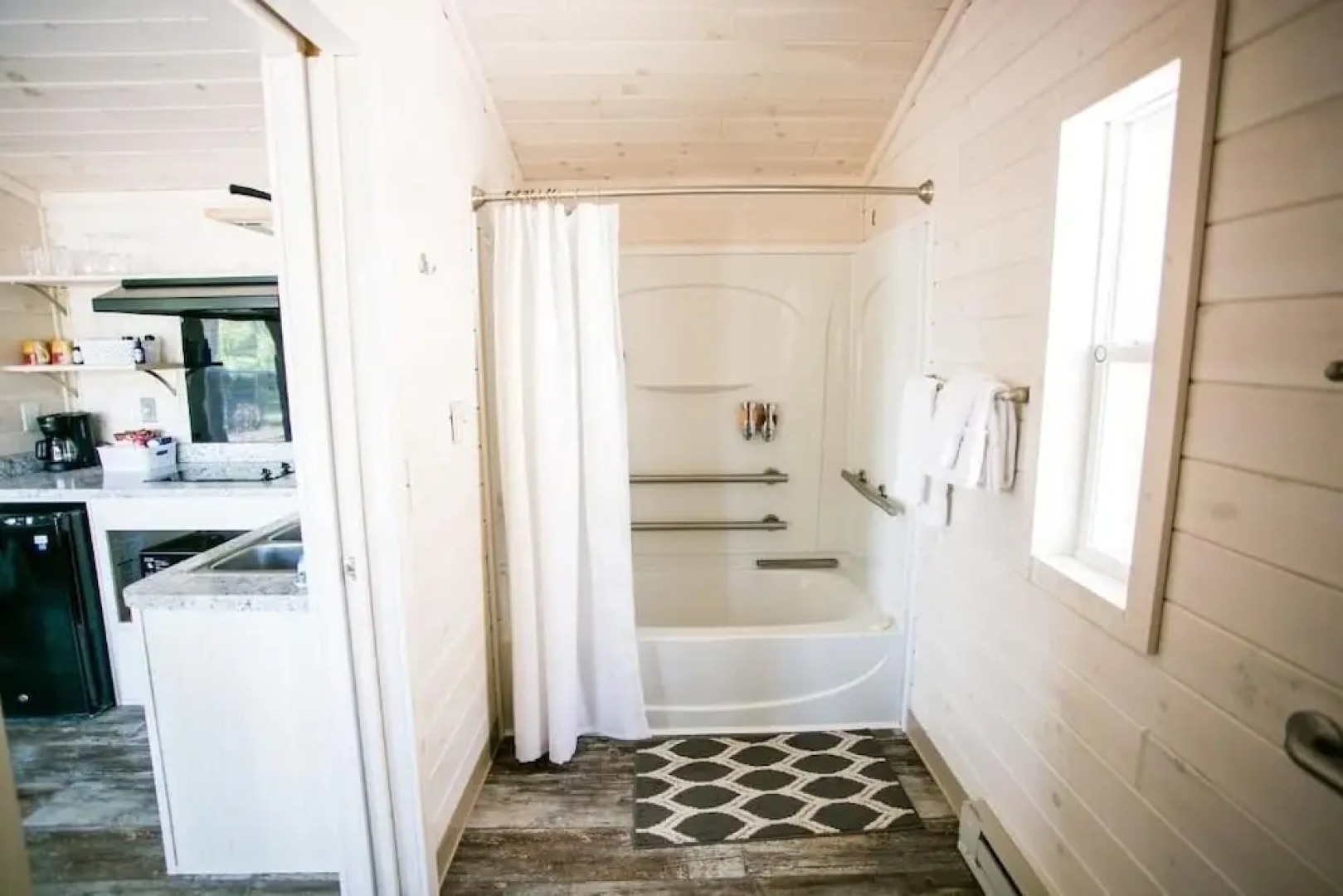 Studio Cabin with Private Porch #28 at Long Cove Resort bungalow