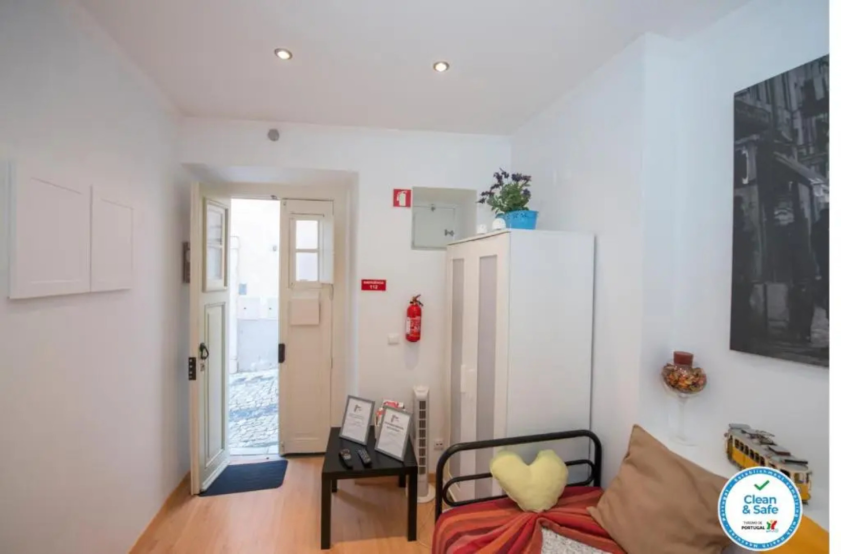 Portugal here I Come - Alfama-Castelo