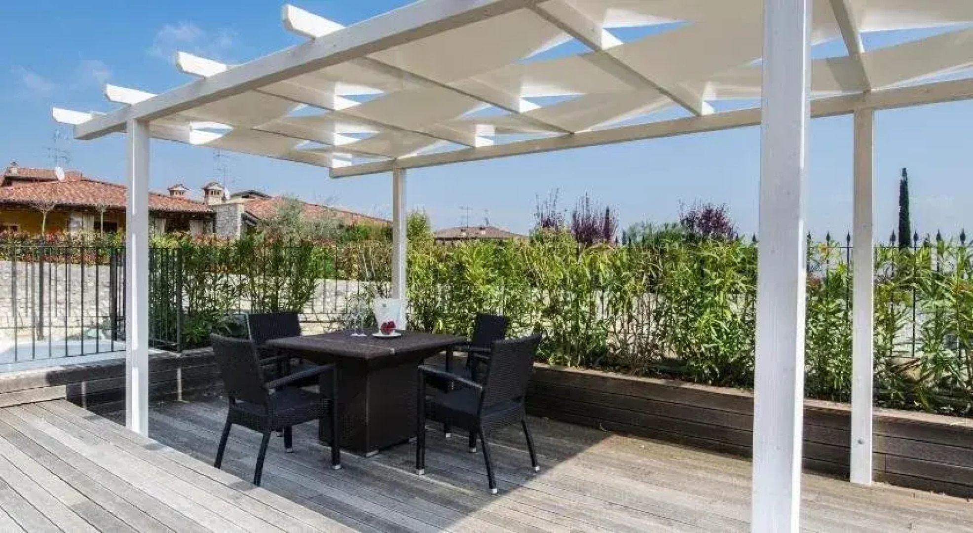 Polpenazze Halldis Apartments